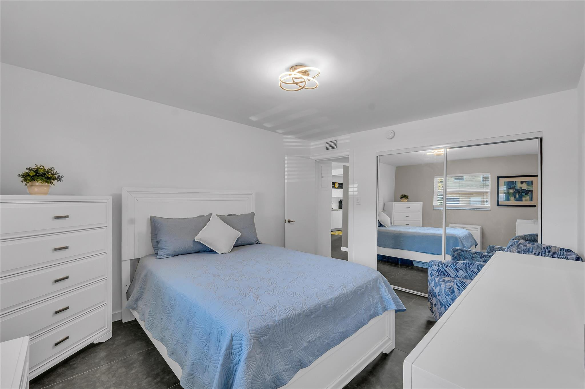 WILTON VILLAGE CONDO - Residential