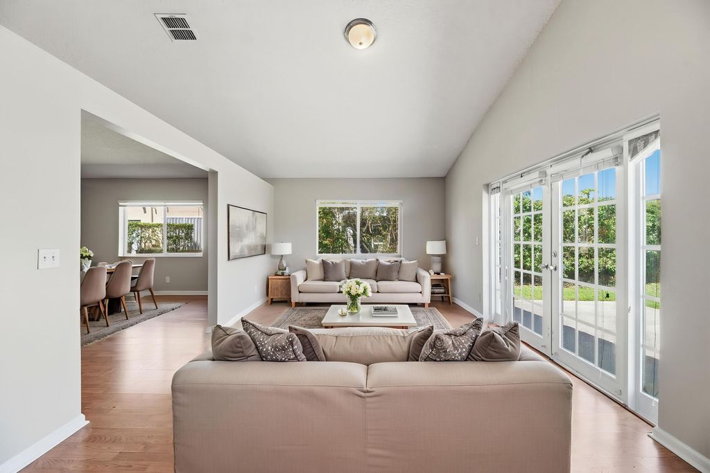 Photo of 5233 Rosen Boulevard, Boynton Beach, FL 33472 (MLS # B26024125)
