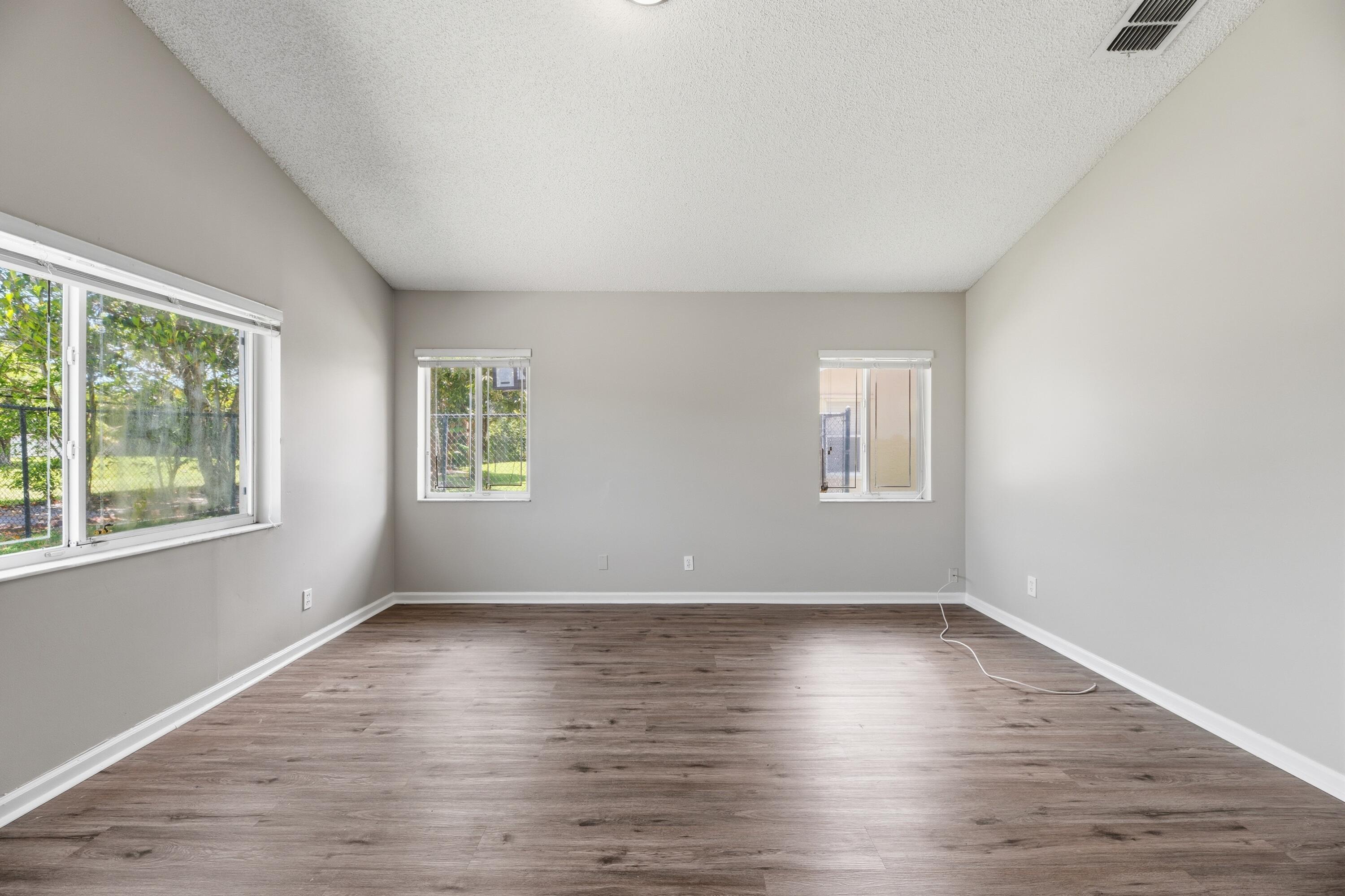 RAINBOW LAKES 2 - Residential