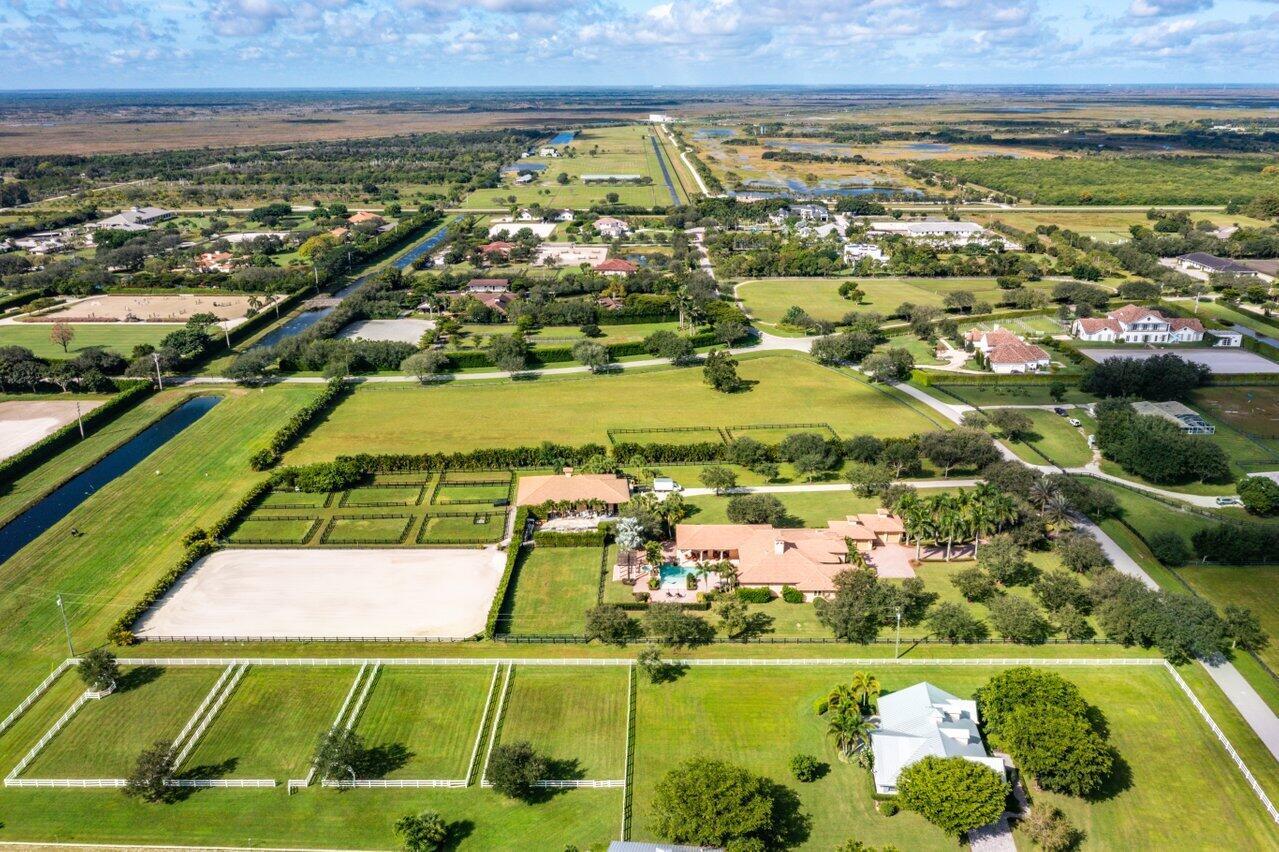 PALM BEACH POINT - Residential