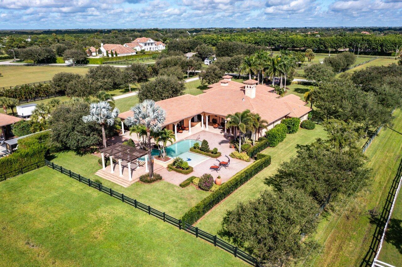 PALM BEACH POINT - Residential