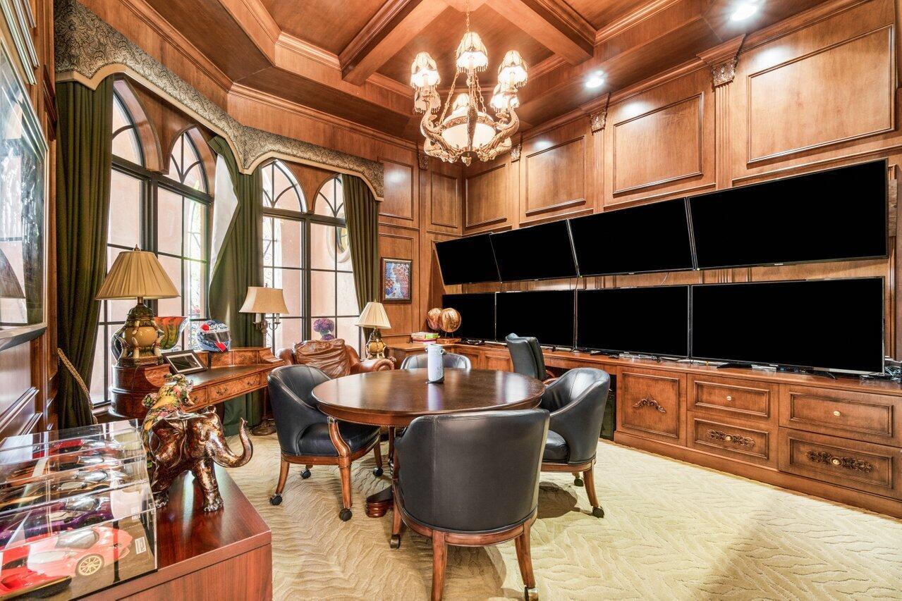 PALM BEACH POINT - Residential