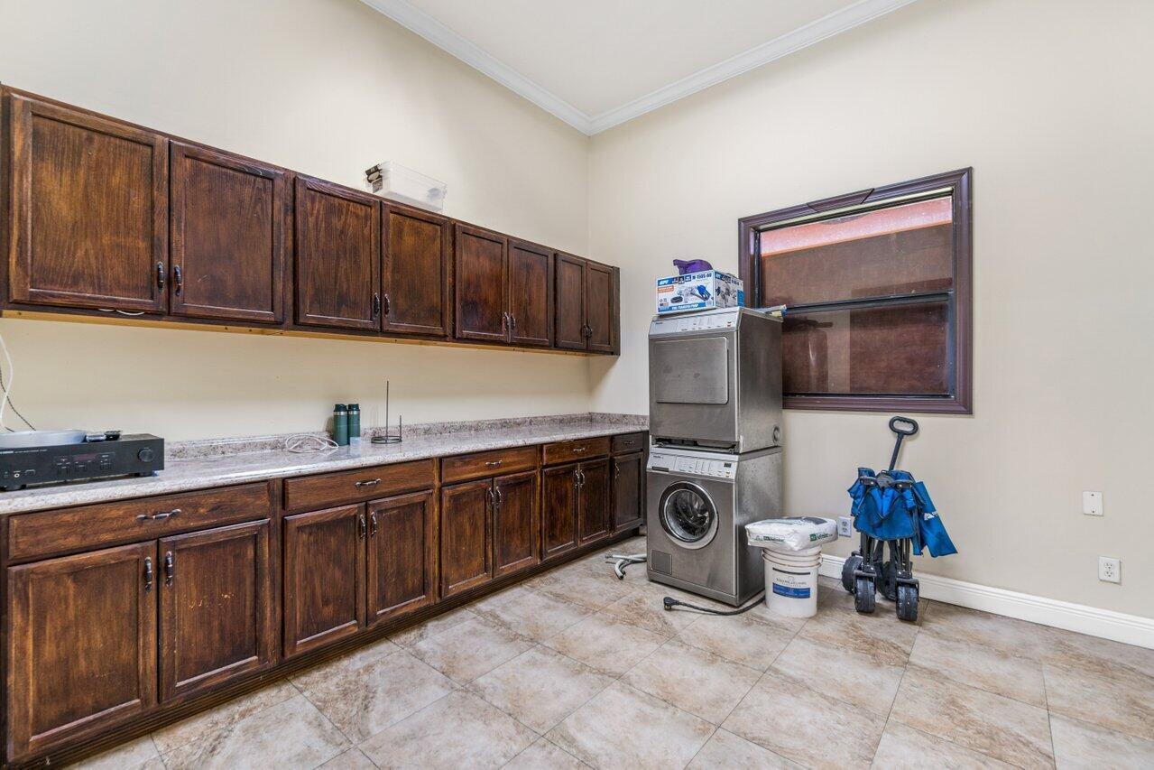 PALM BEACH POINT - Residential