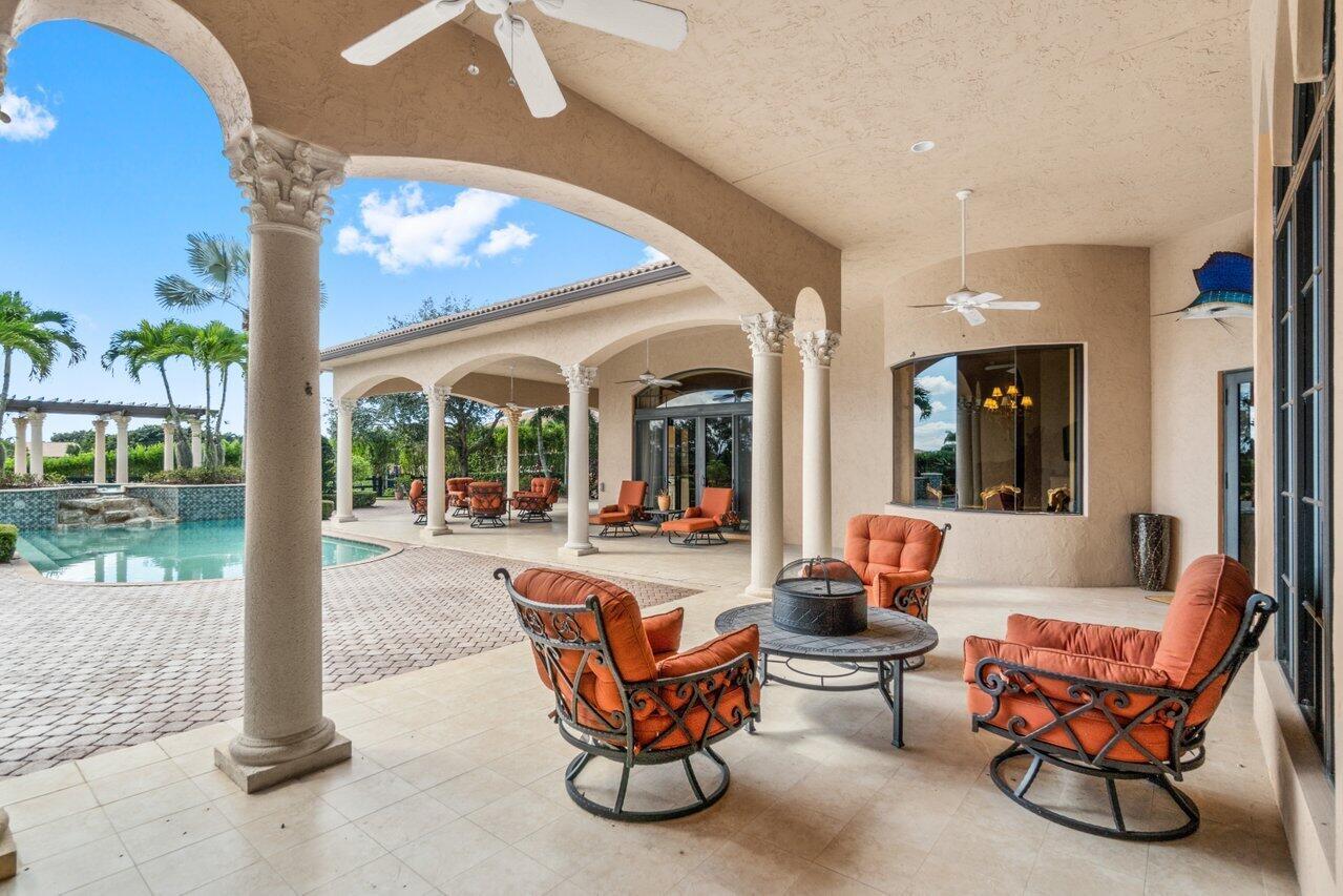 PALM BEACH POINT - Residential