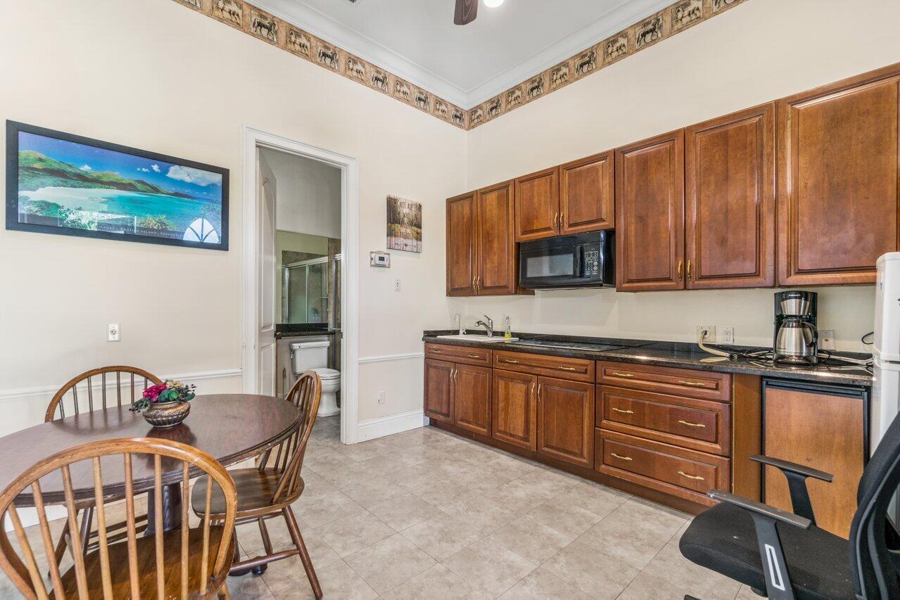 PALM BEACH POINT - Residential