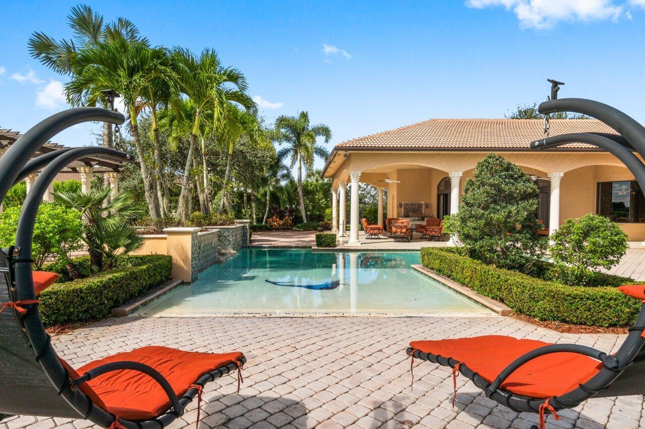 PALM BEACH POINT - Residential