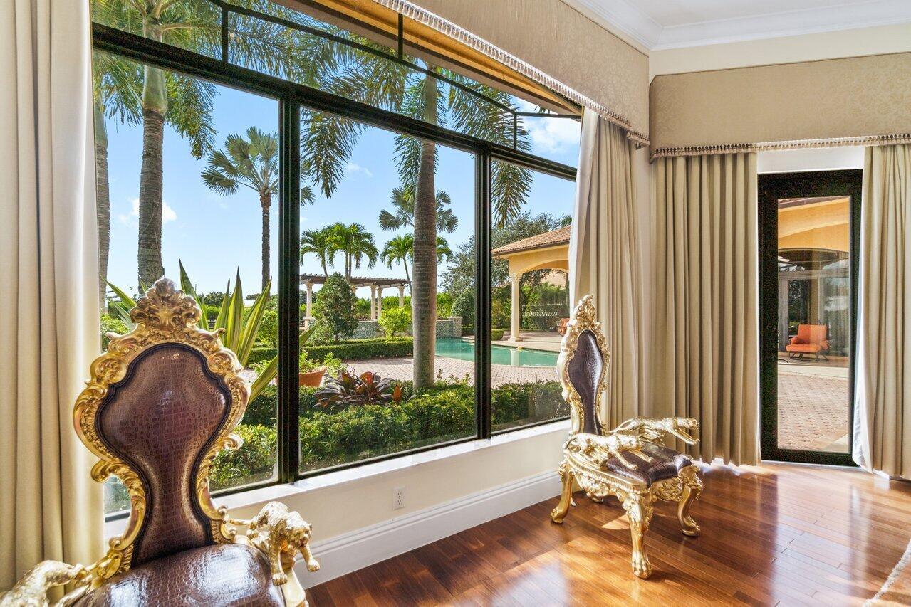 PALM BEACH POINT - Residential