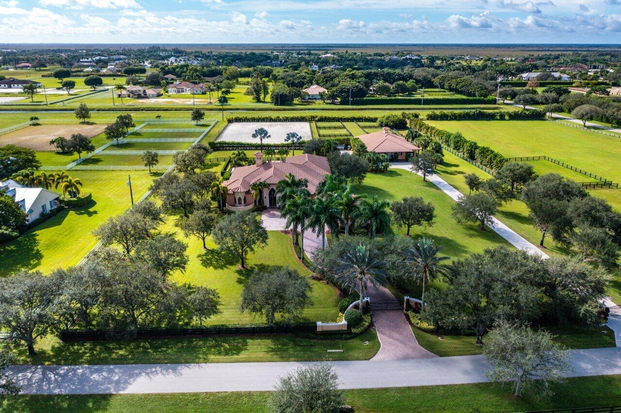 PALM BEACH POINT - Residential