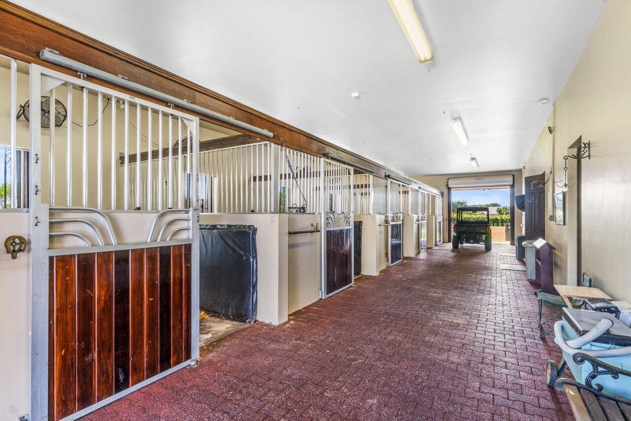 PALM BEACH POINT - Residential