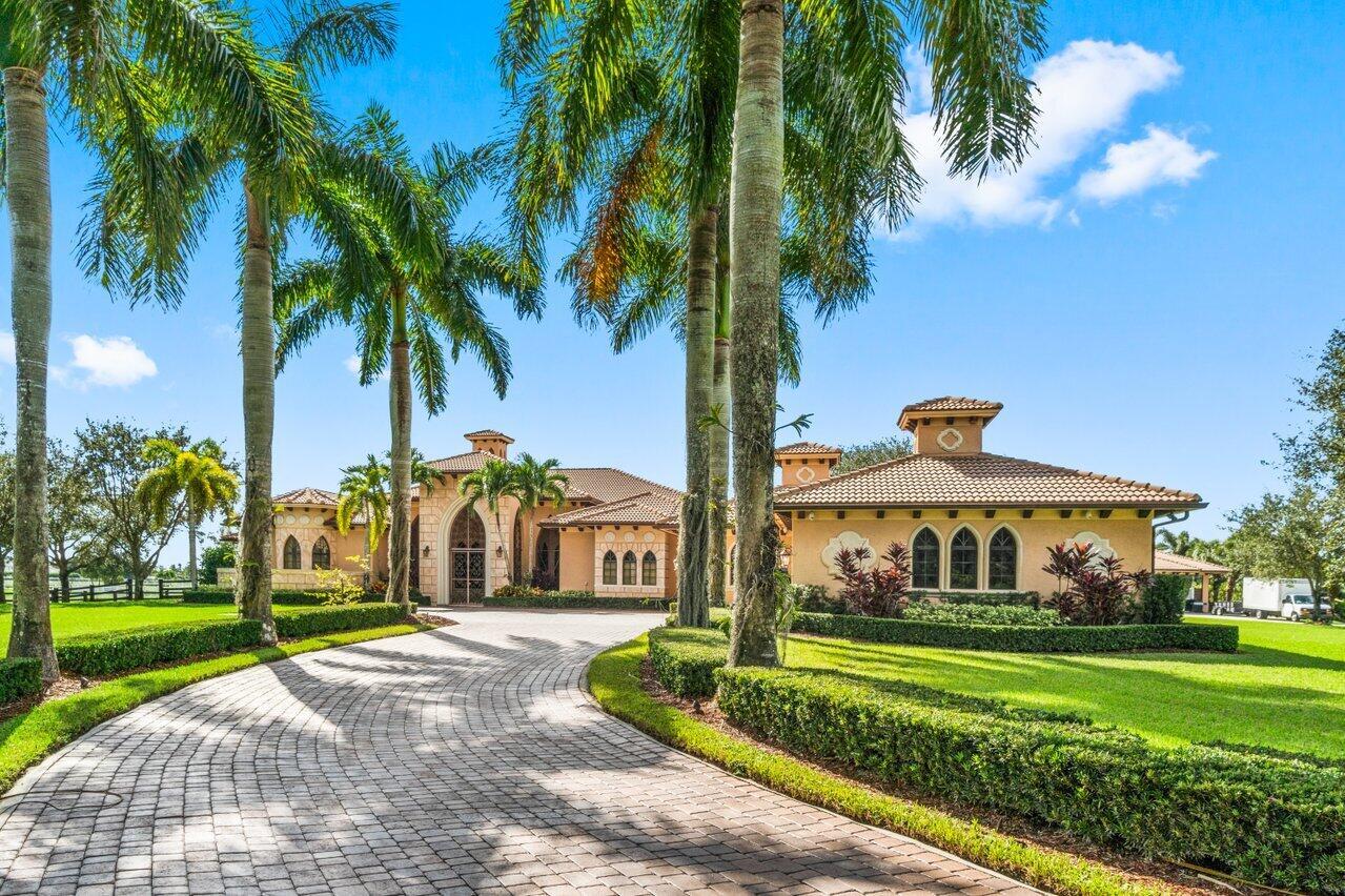 PALM BEACH POINT - Residential