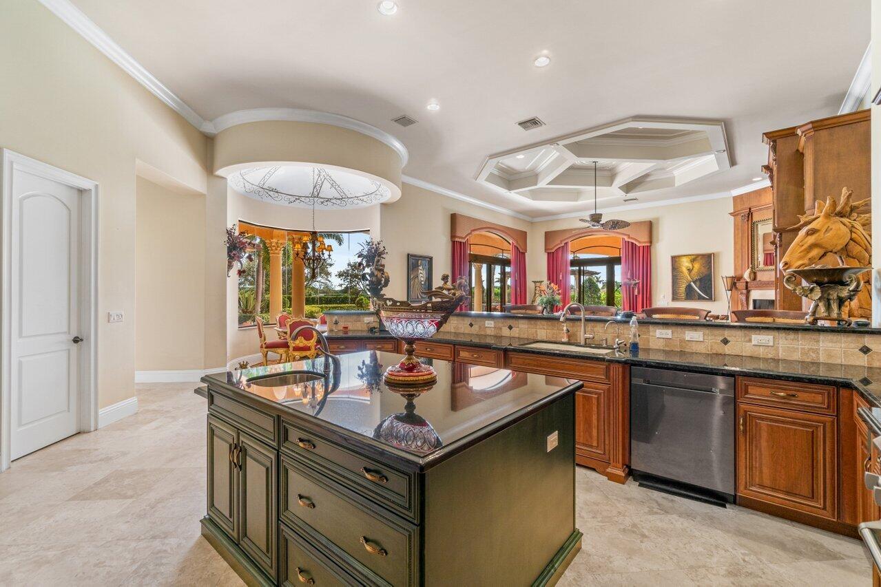 PALM BEACH POINT - Residential