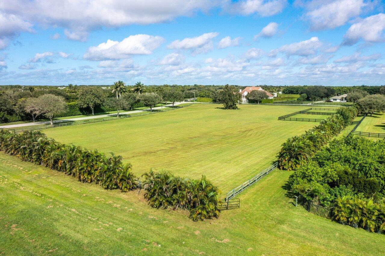 PALM BEACH POINT - Residential