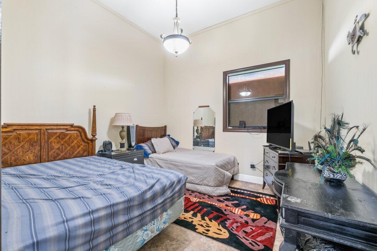 PALM BEACH POINT - Residential