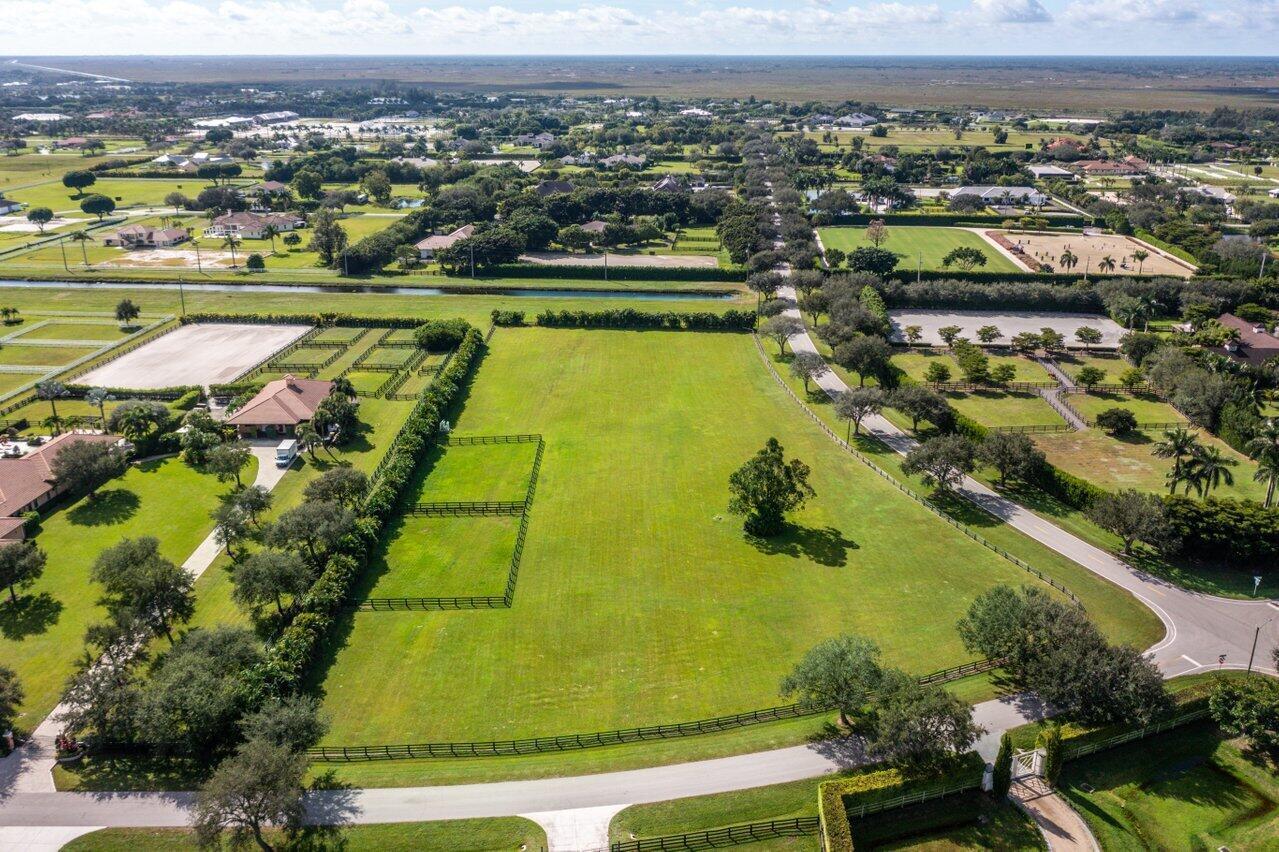 PALM BEACH POINT - Residential