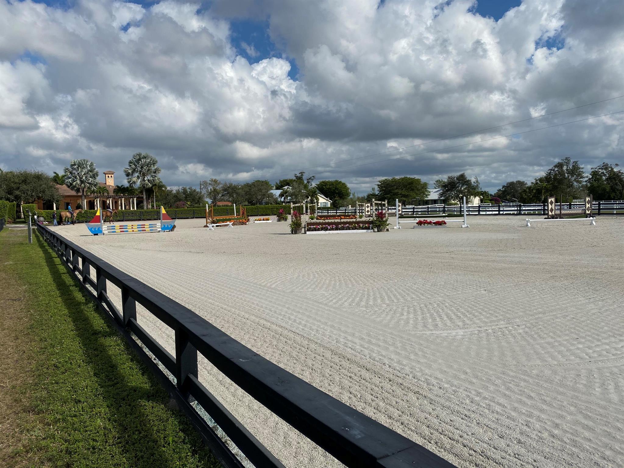 PALM BEACH POINT - Residential