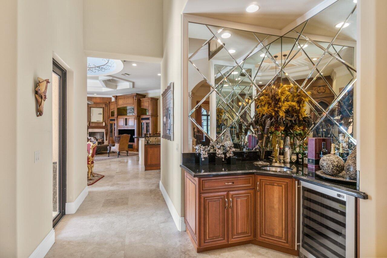 PALM BEACH POINT - Residential