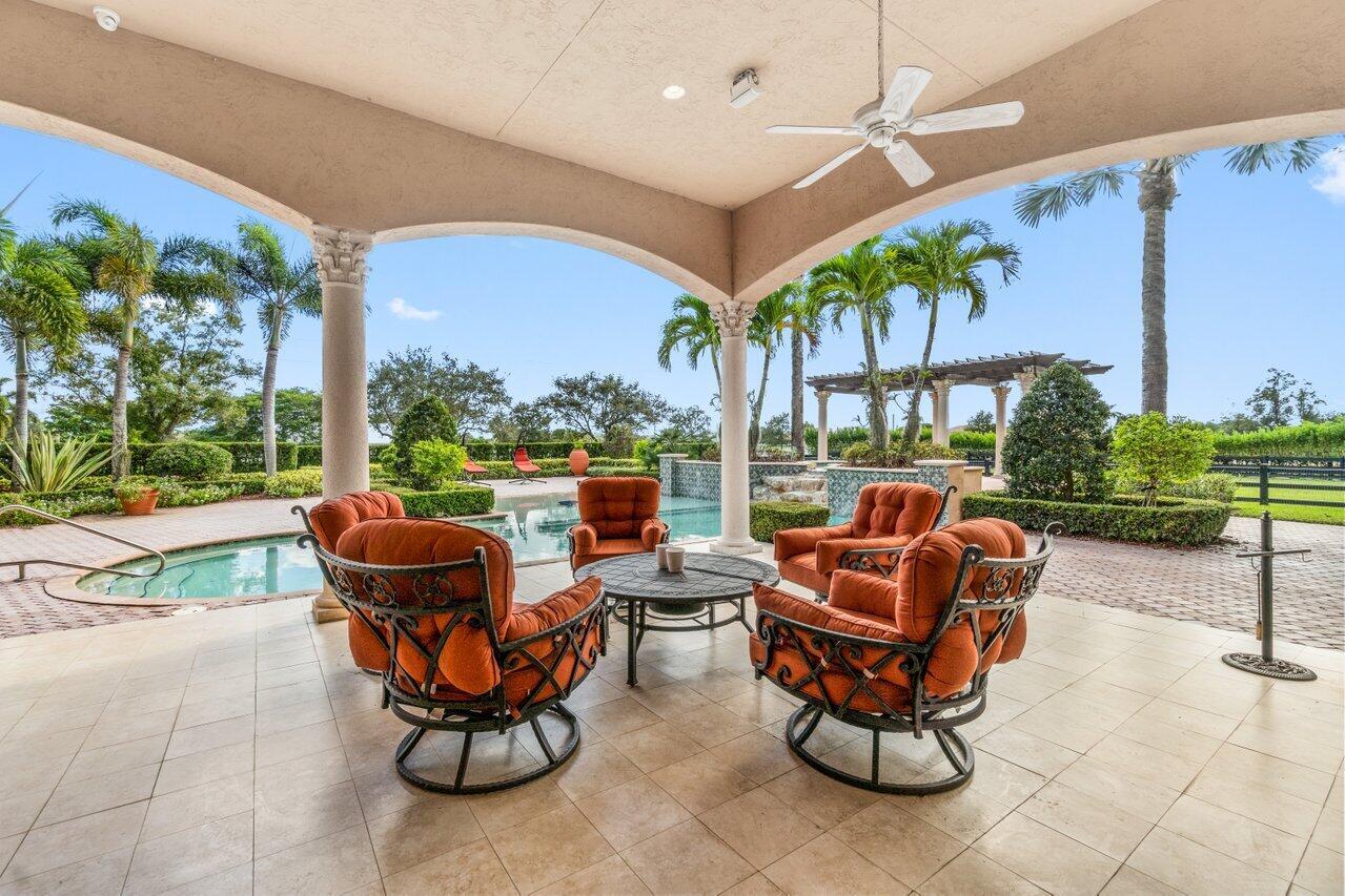 PALM BEACH POINT - Residential