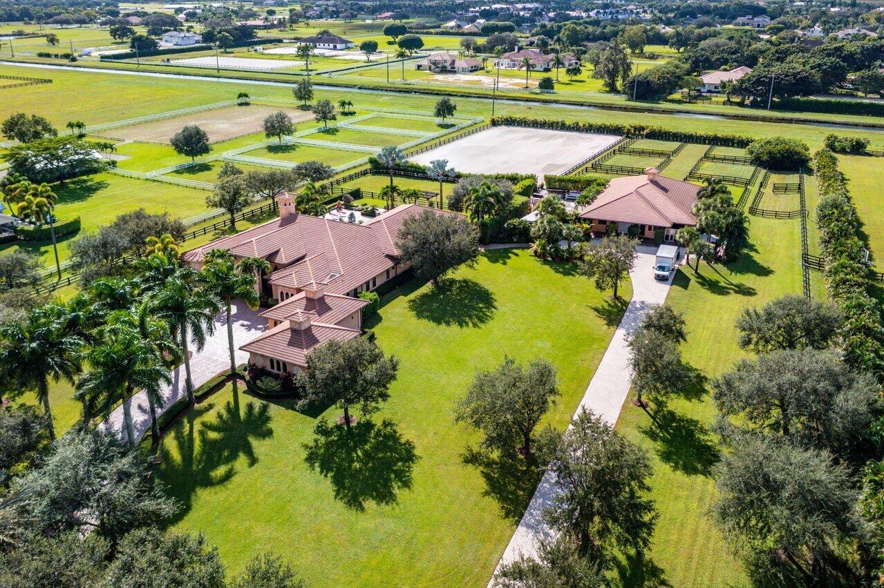 PALM BEACH POINT - Residential