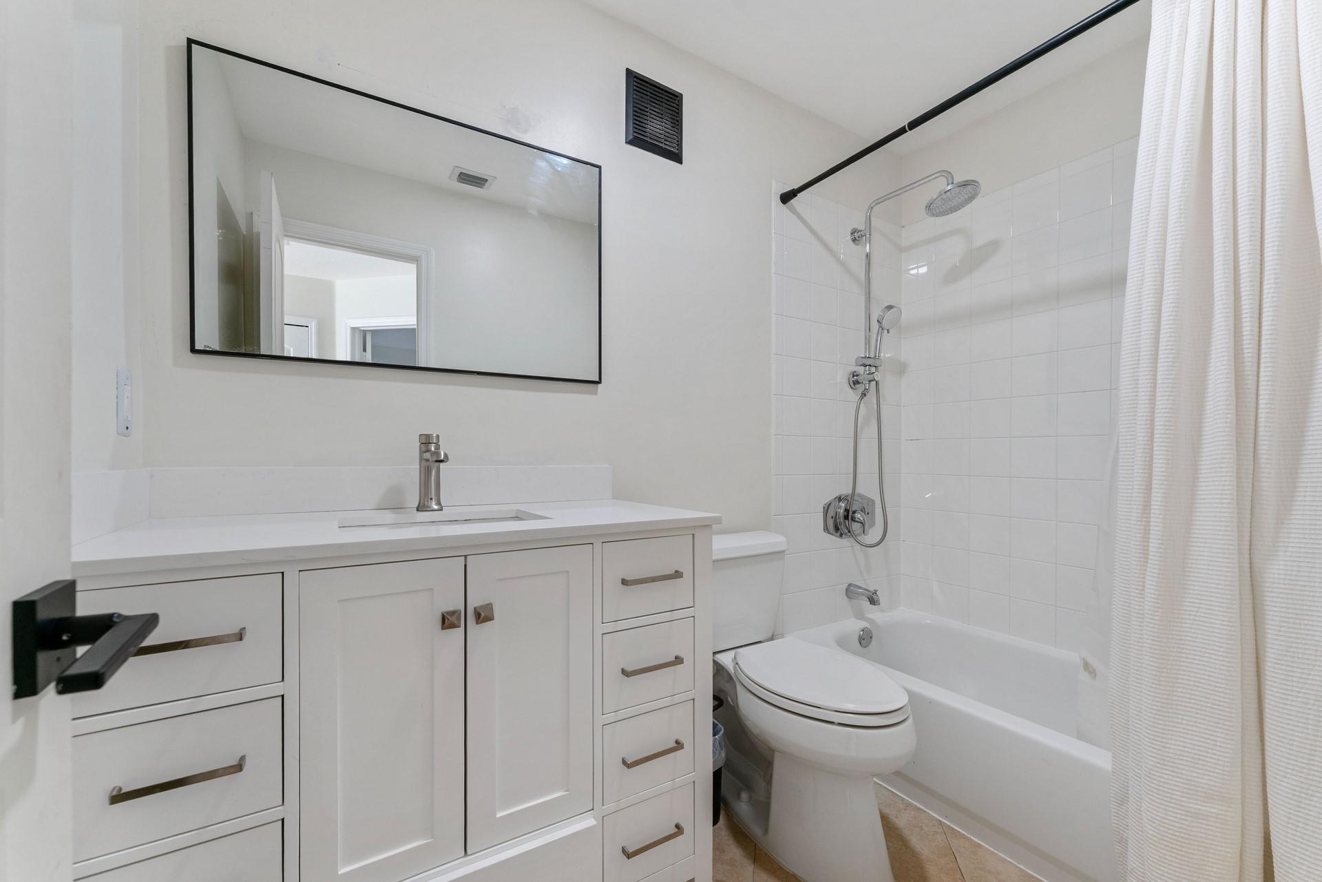 HARBOUR LAKE TOWNHOMES - Residential