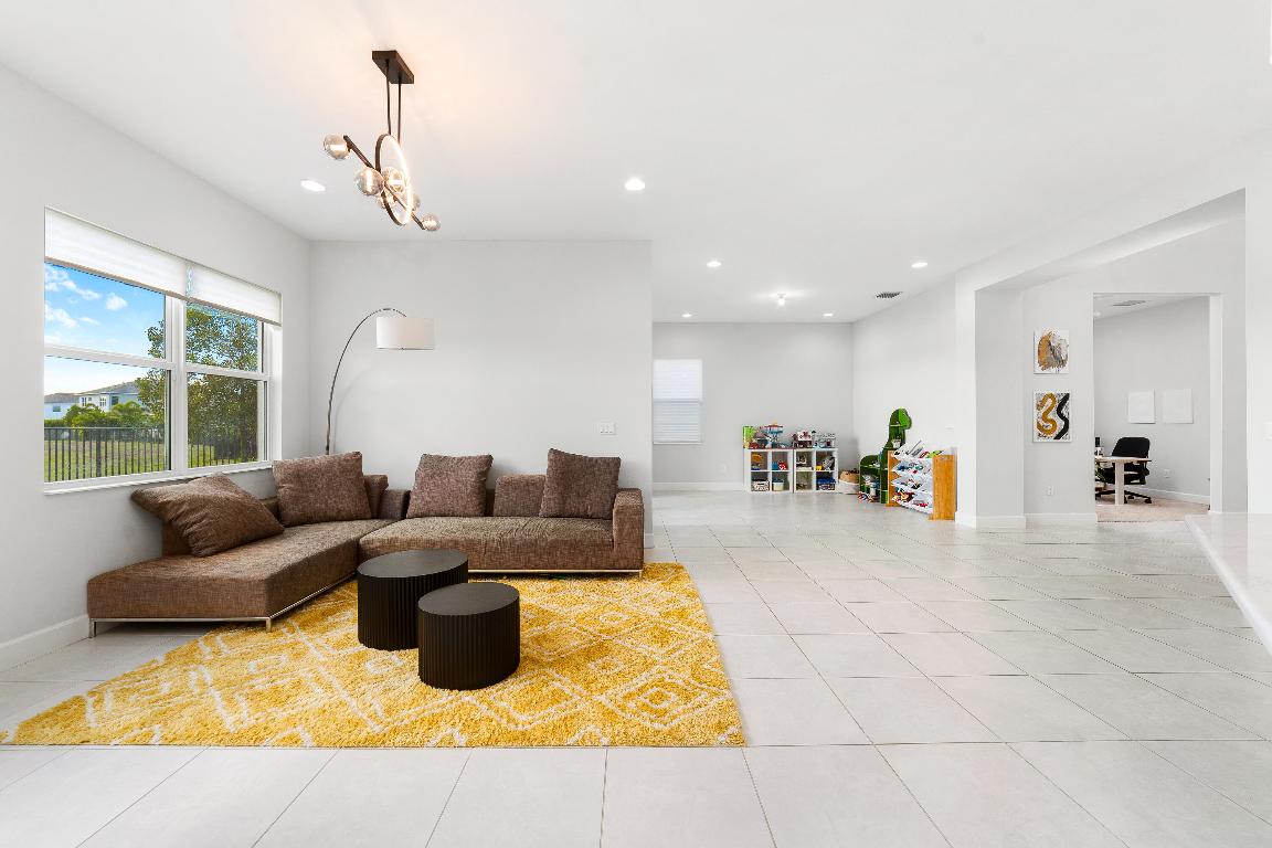 ORCHARDS OF WESTLAKE PHASE 1 - Residential