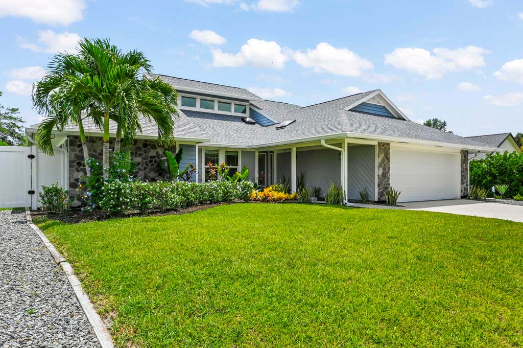 Photo of 1102 Kriss Lane, Jupiter, FL 33458 (MLS # B26068233)