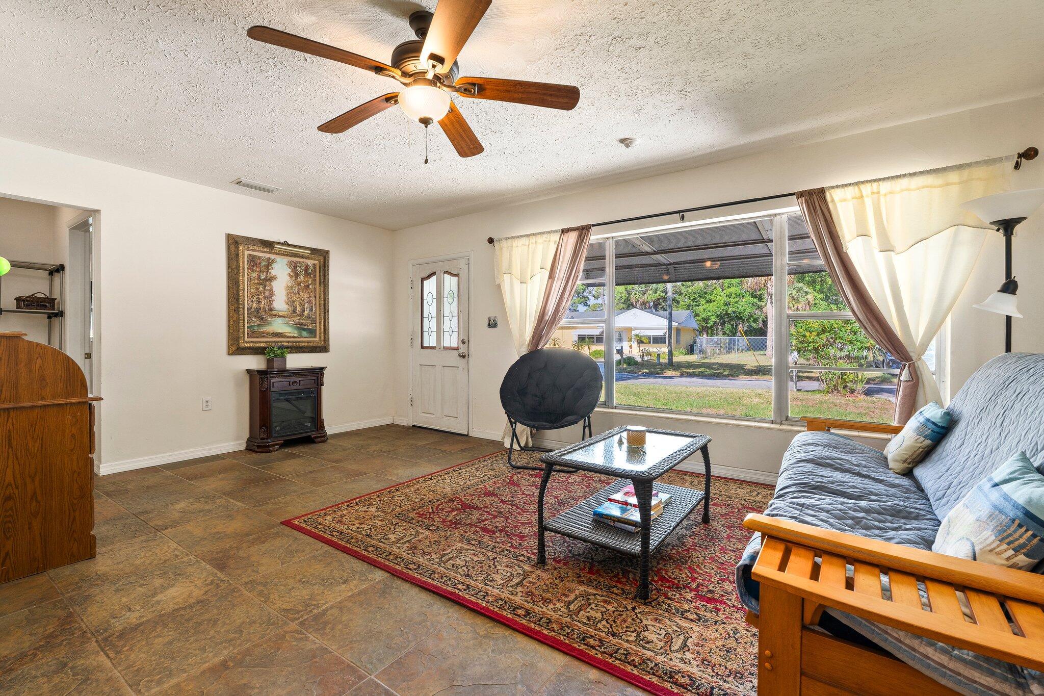602 S 15th Court