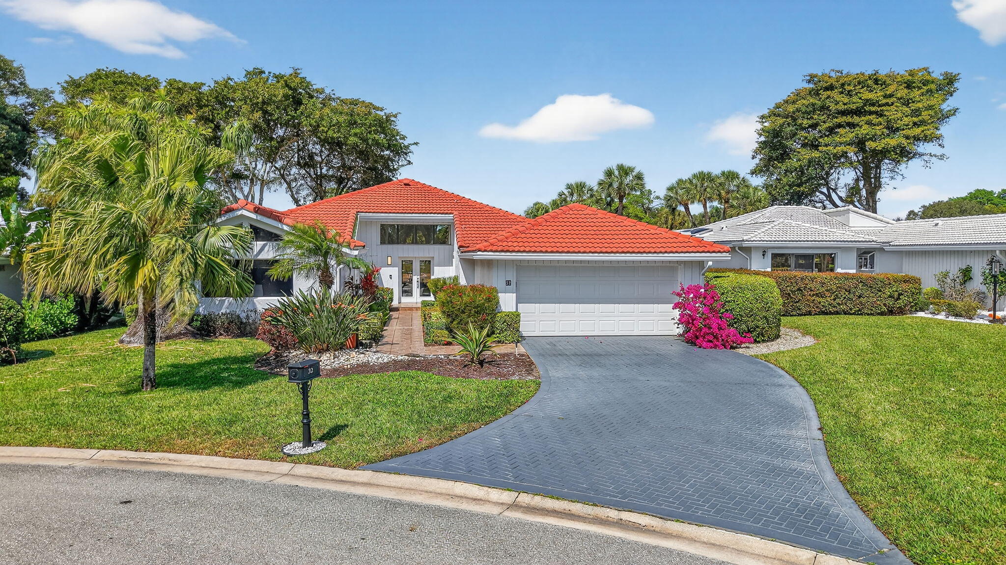 ESTATES AT HUNTERS RUN CONDO - Residential