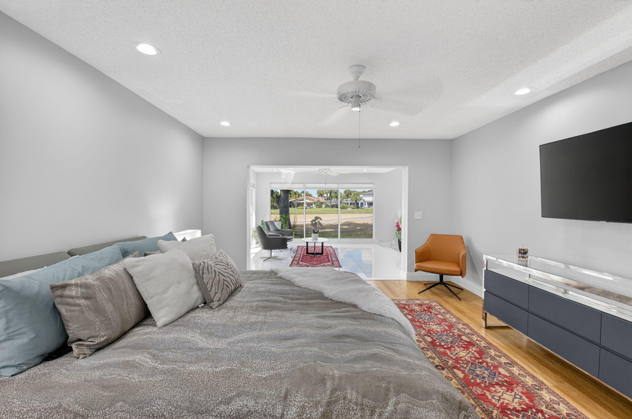 ESTATES AT HUNTERS RUN CONDO - Residential