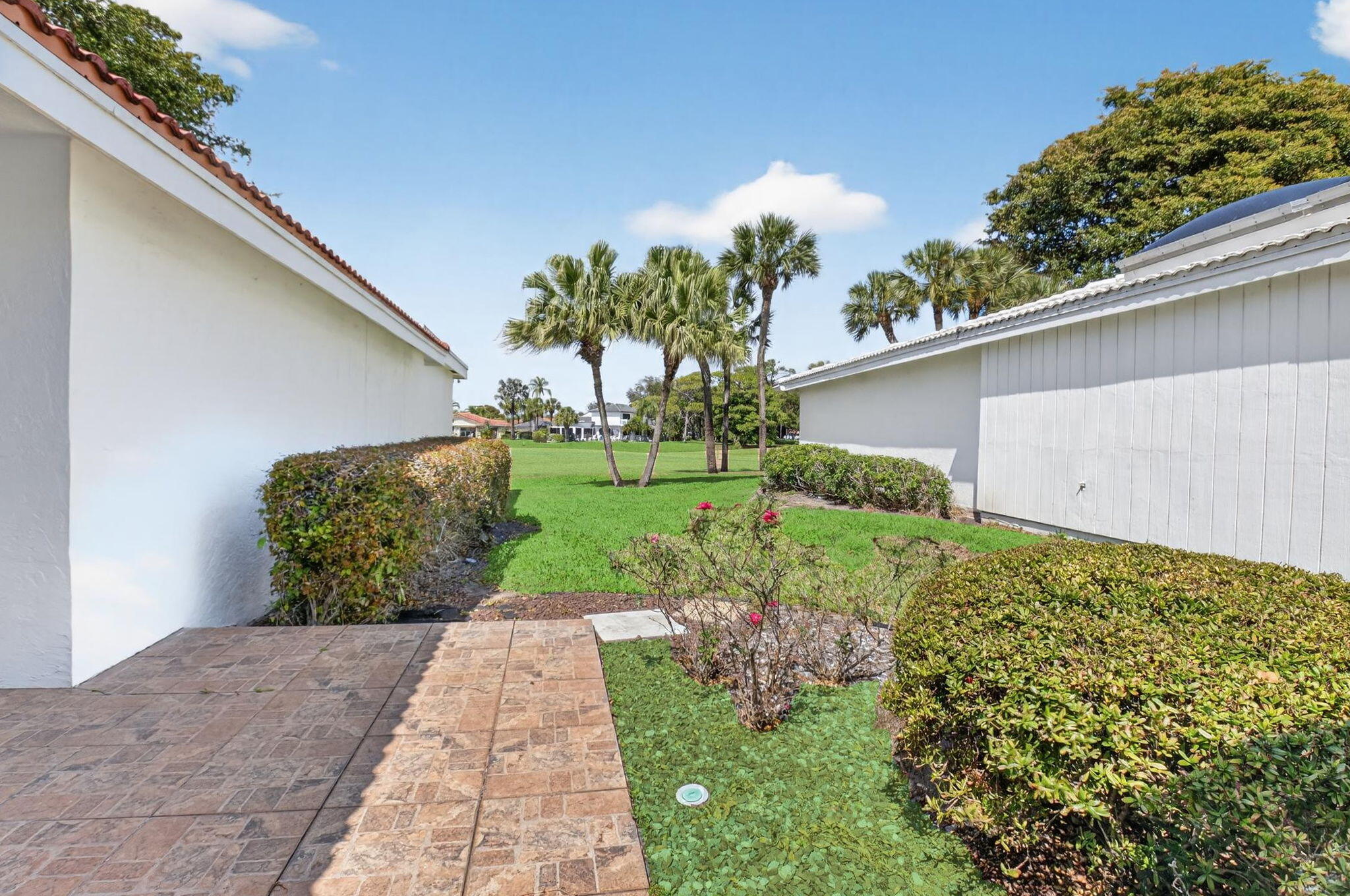 ESTATES AT HUNTERS RUN CONDO - Residential