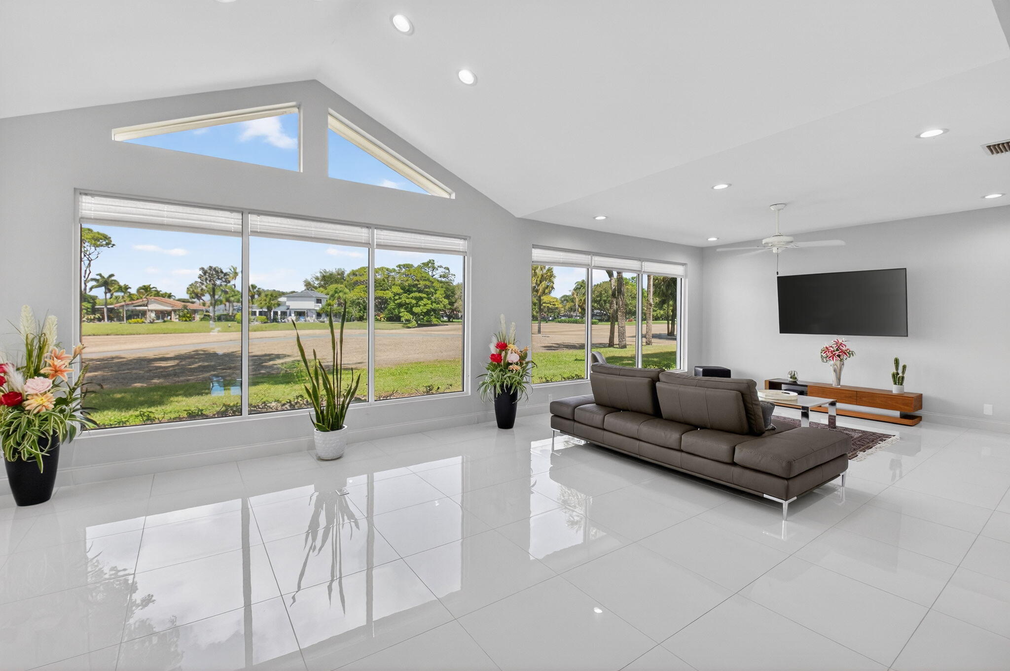 ESTATES AT HUNTERS RUN CONDO - Residential