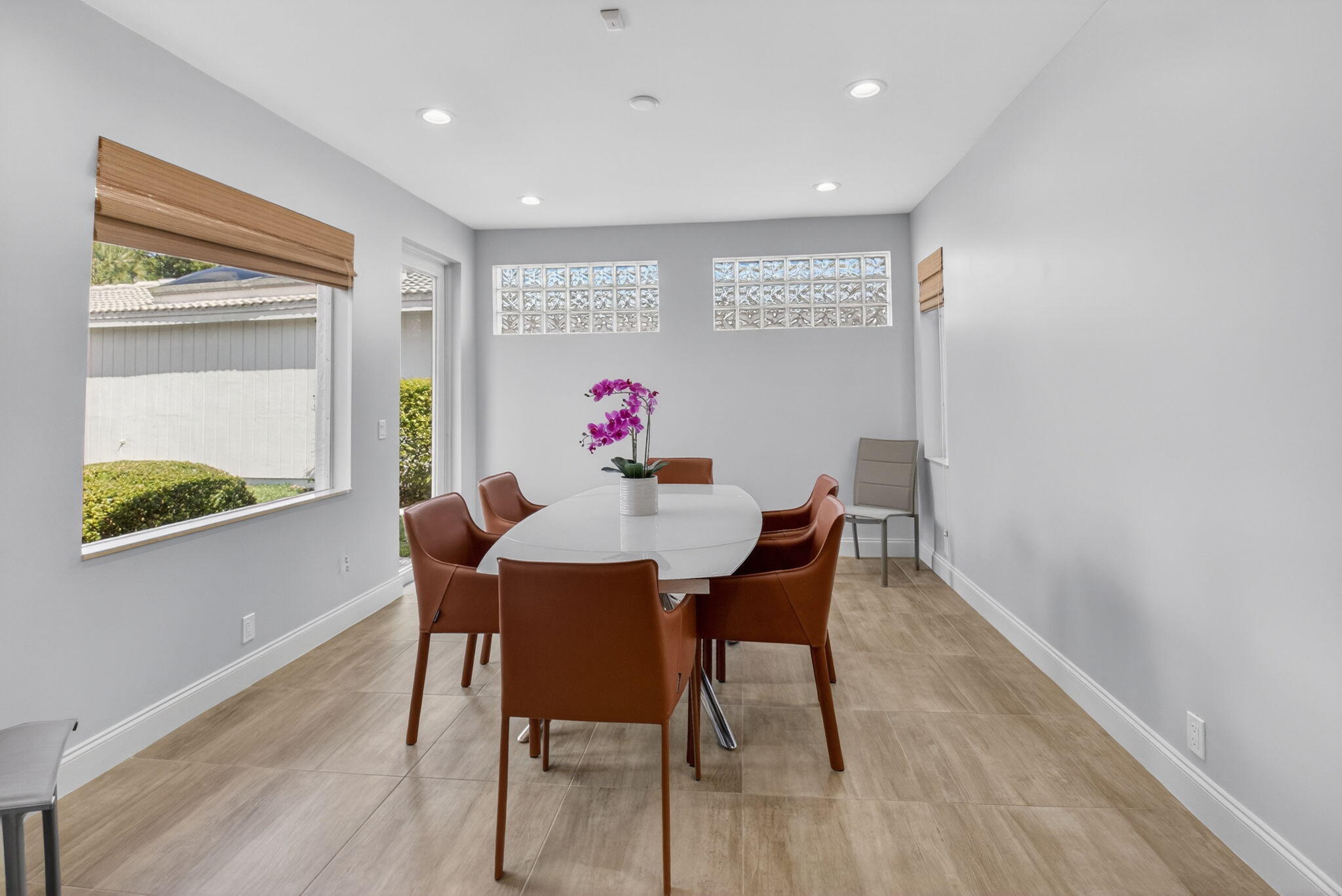 ESTATES AT HUNTERS RUN CONDO - Residential