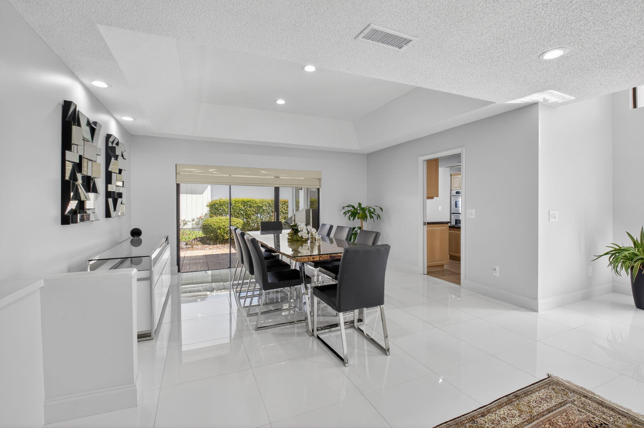 ESTATES AT HUNTERS RUN CONDO - Residential