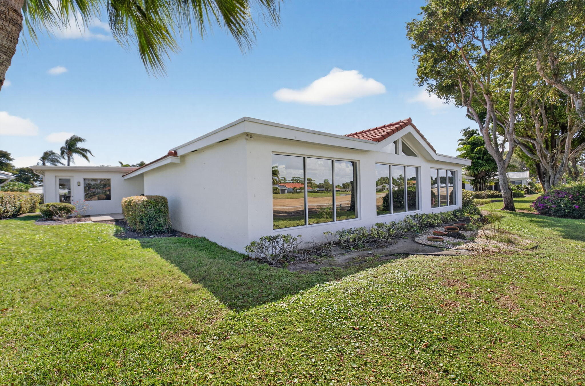 ESTATES AT HUNTERS RUN CONDO - Residential