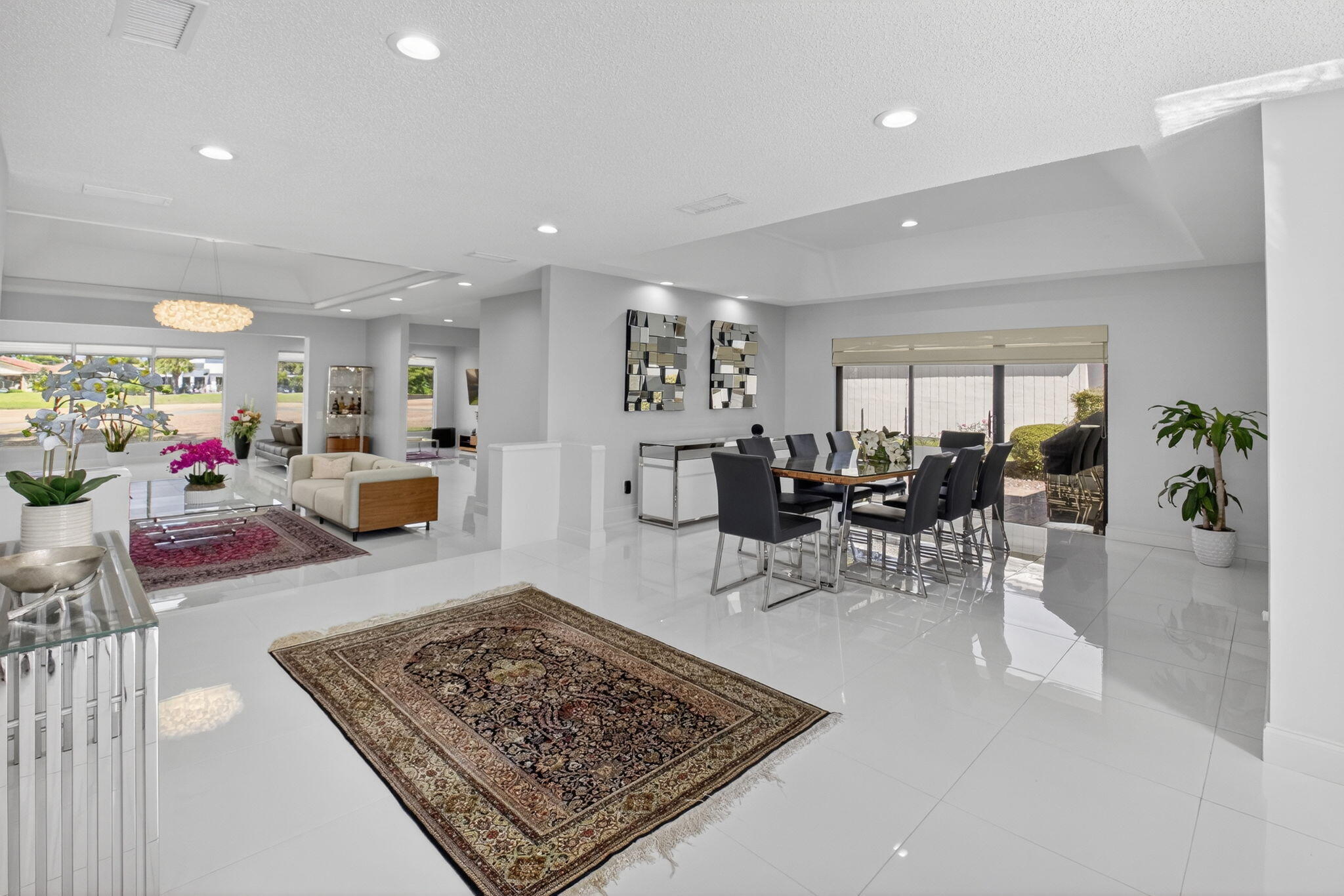 ESTATES AT HUNTERS RUN CONDO - Residential