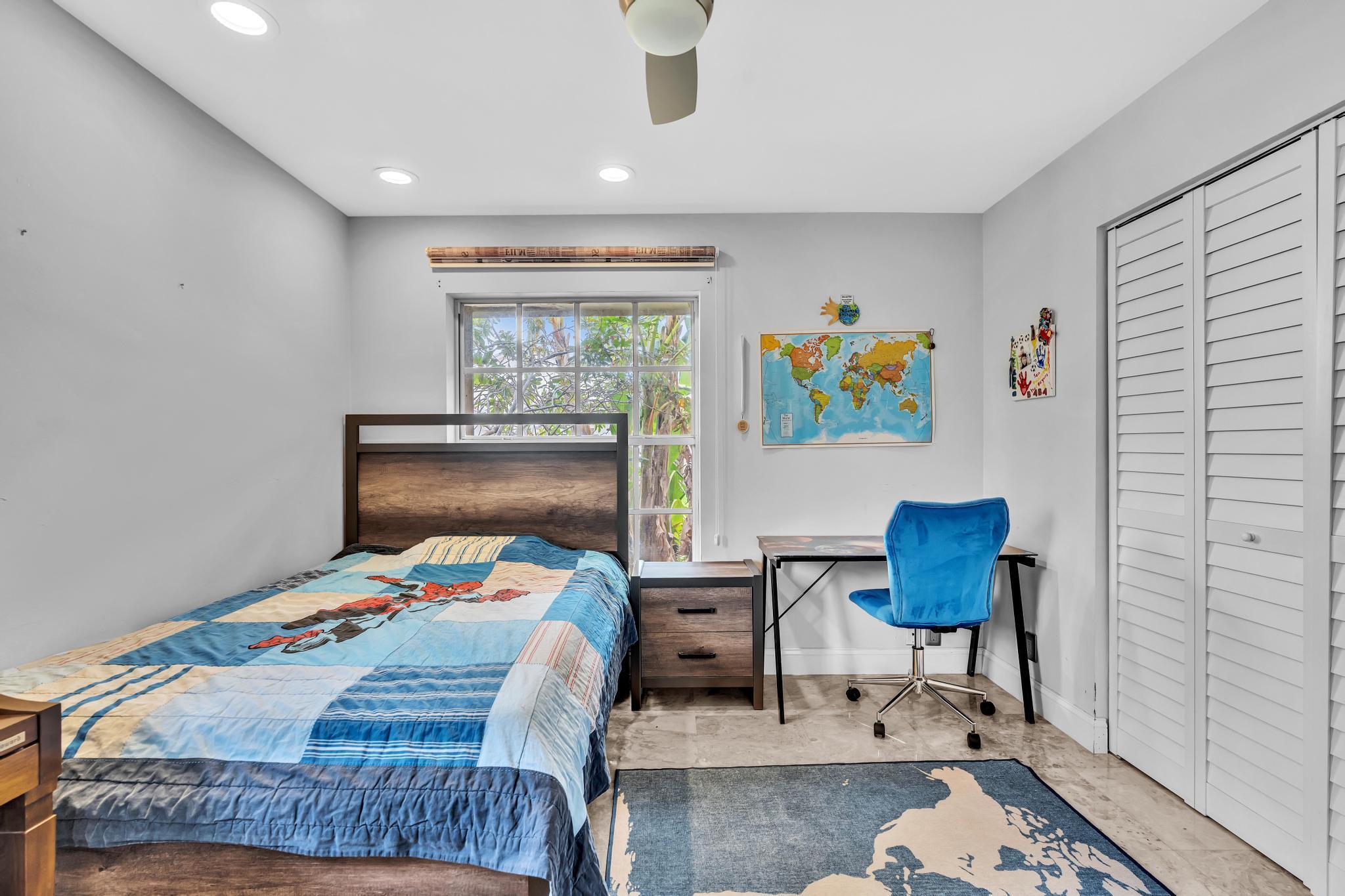 BOCA GARDENS - Residential