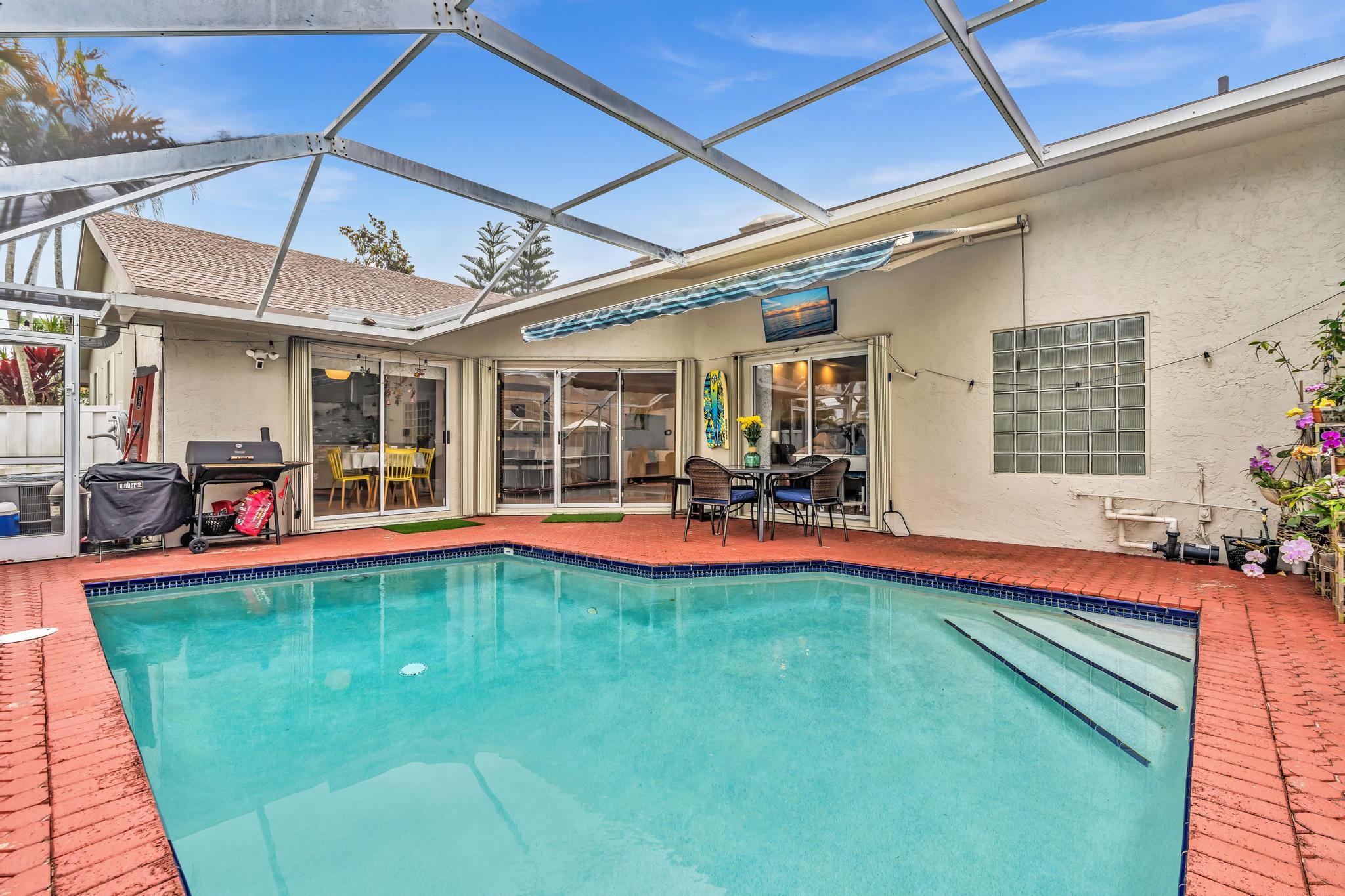 BOCA GARDENS - Residential