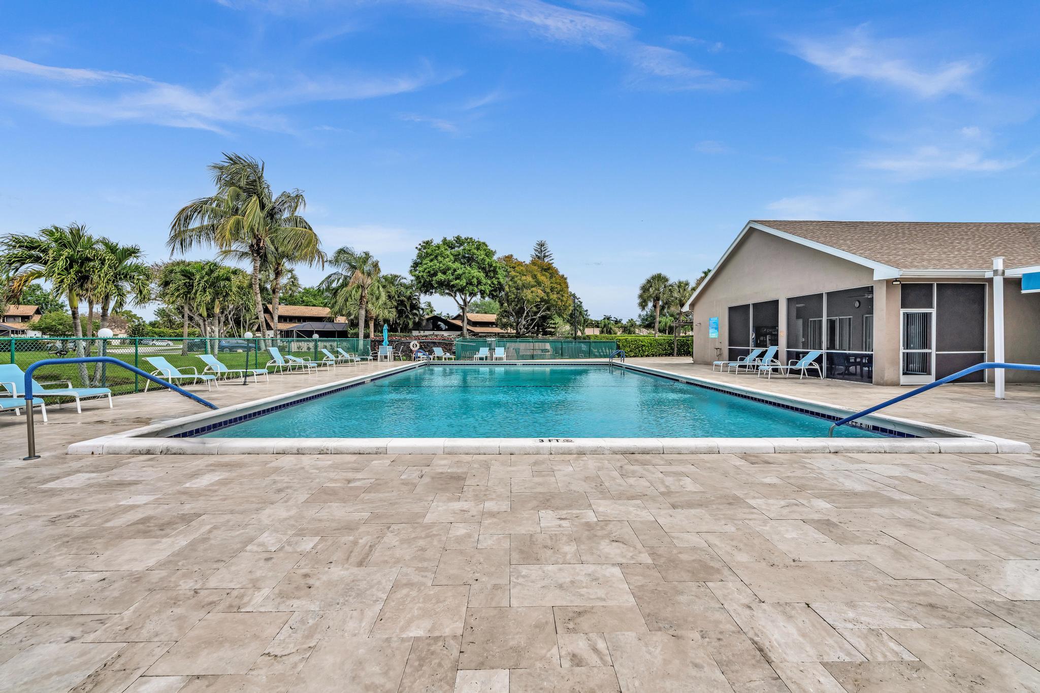 BOCA GARDENS - Residential