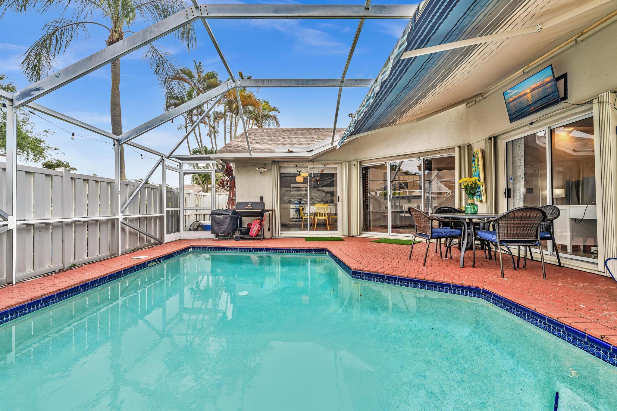 BOCA GARDENS - Residential