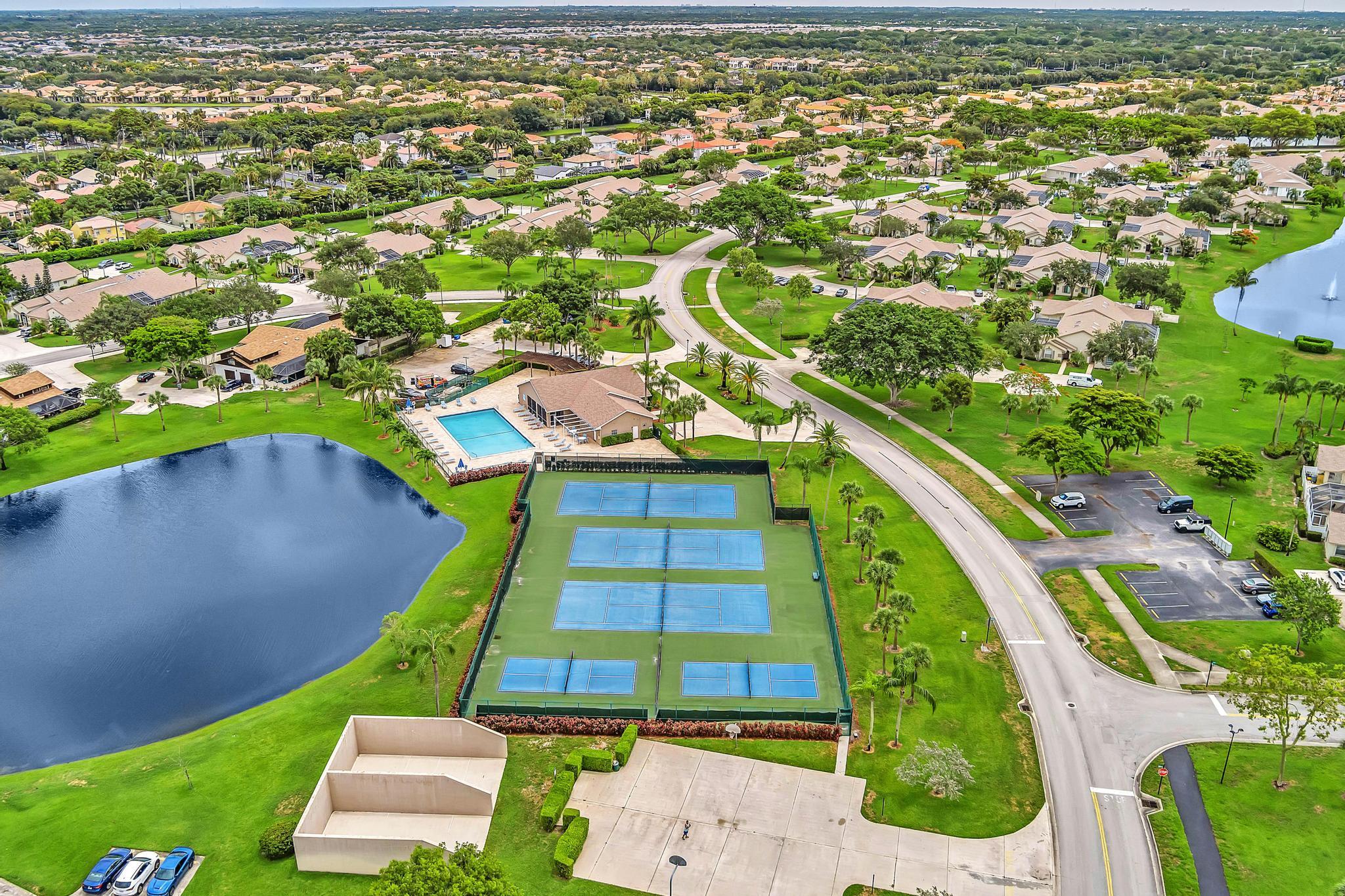 BOCA GARDENS - Residential