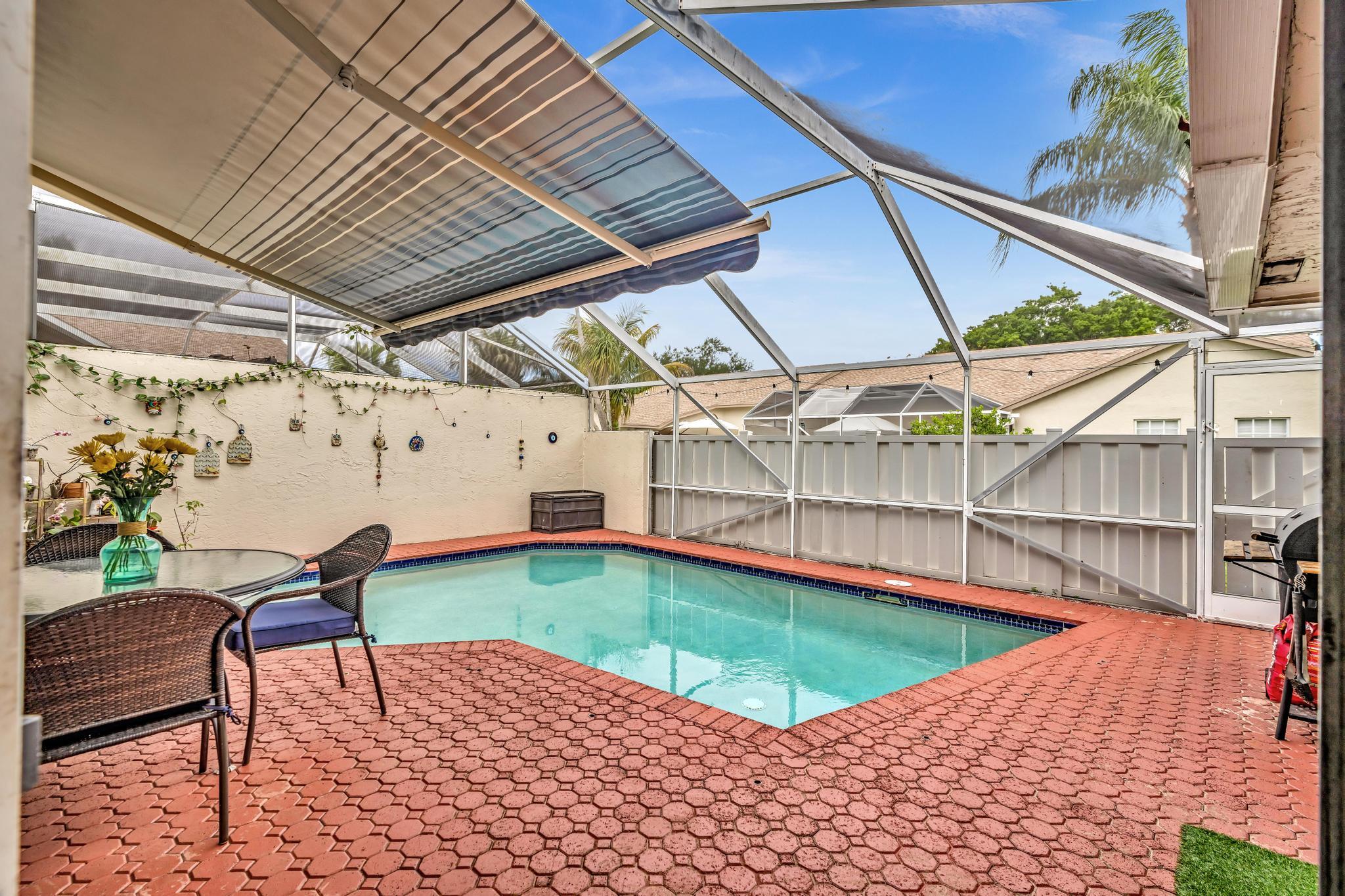 BOCA GARDENS - Residential