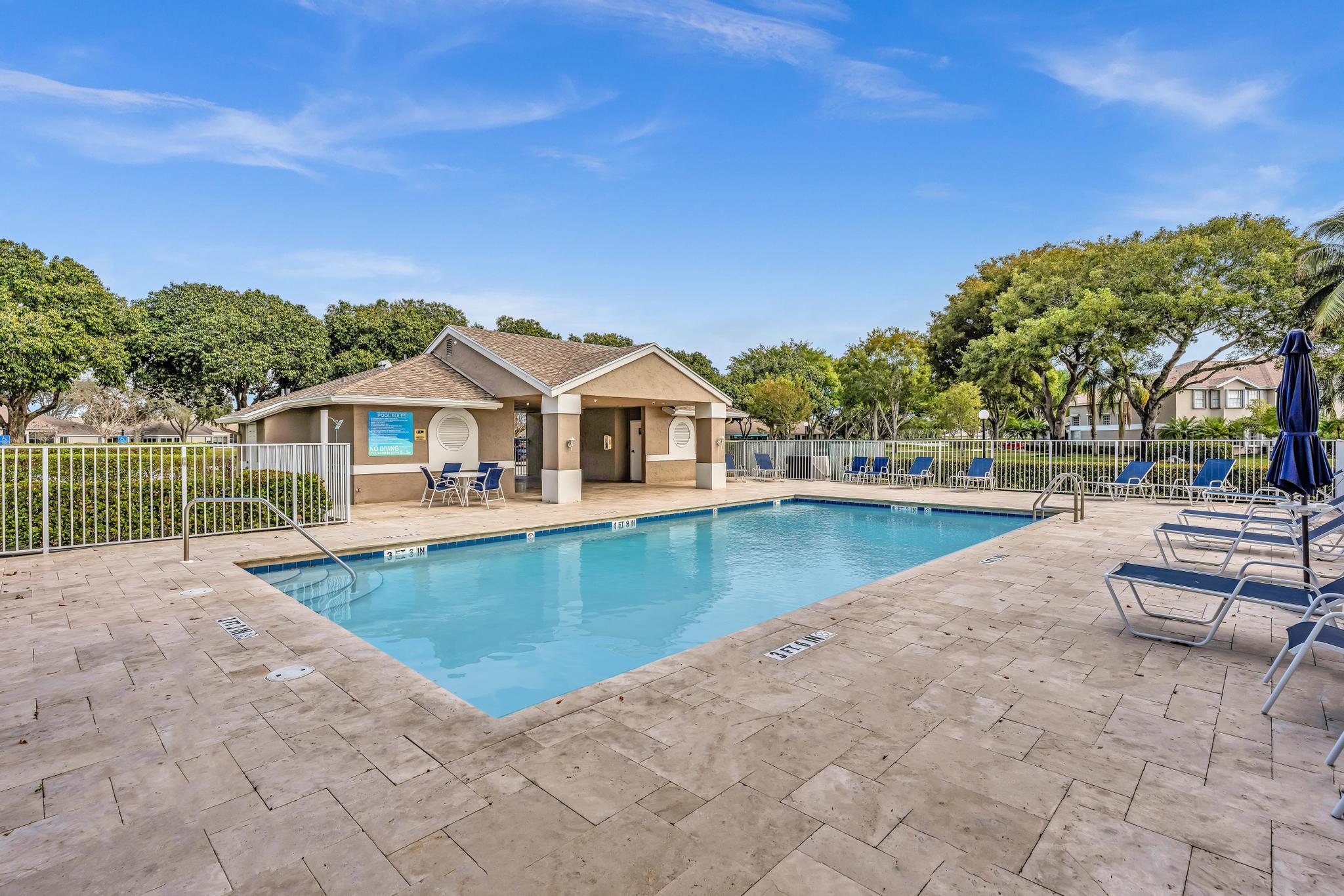 BOCA GARDENS - Residential