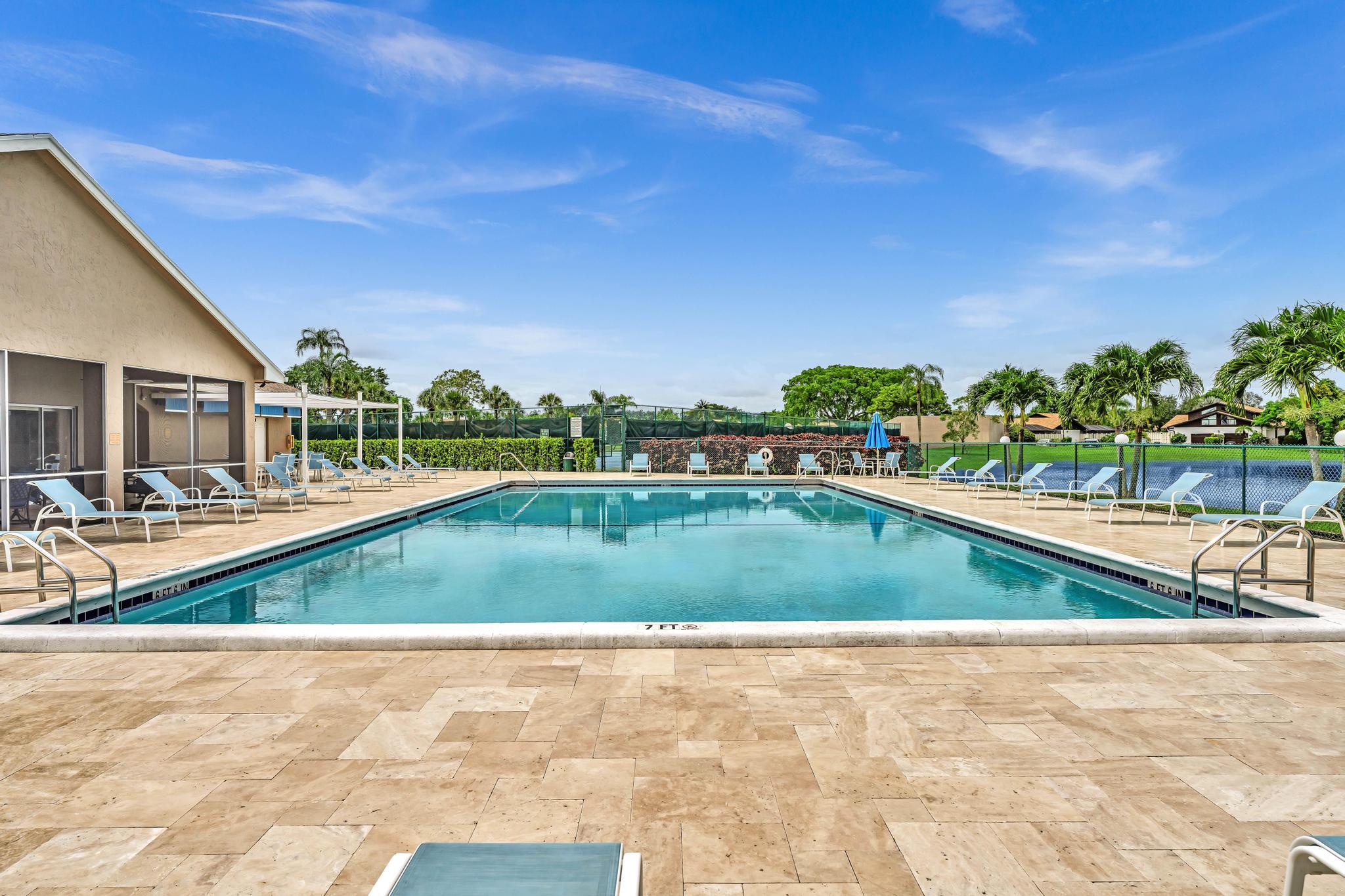 BOCA GARDENS - Residential