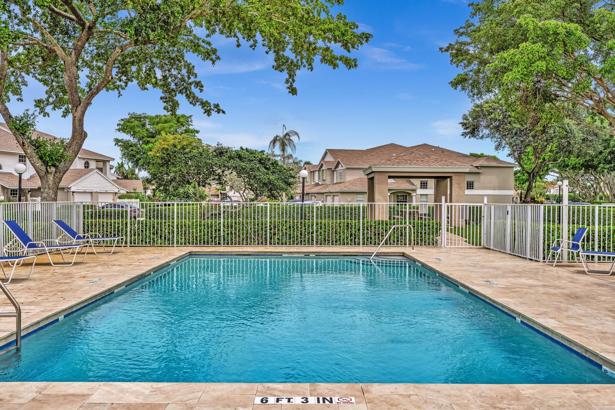 BOCA GARDENS - Residential