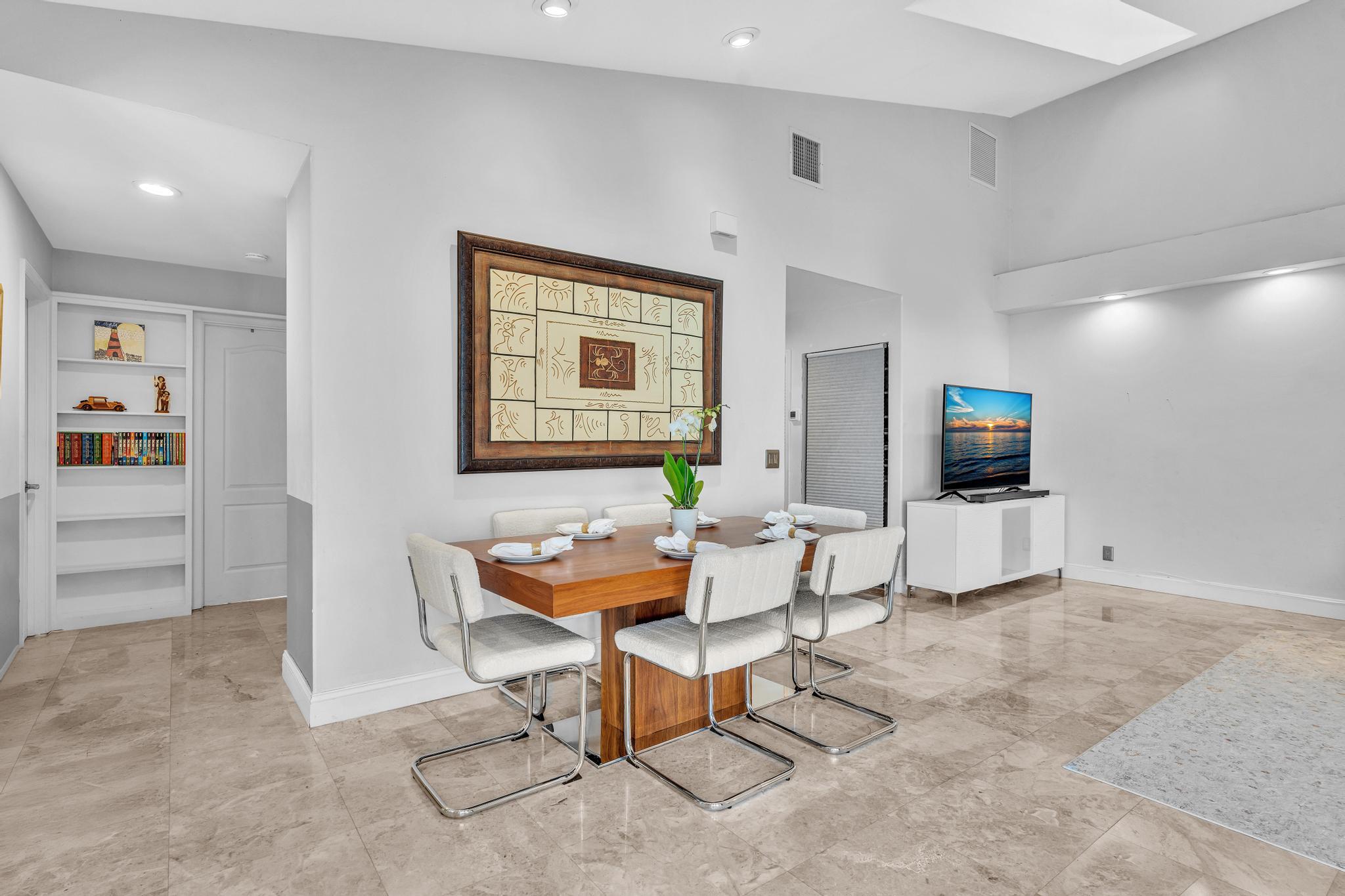 BOCA GARDENS - Residential