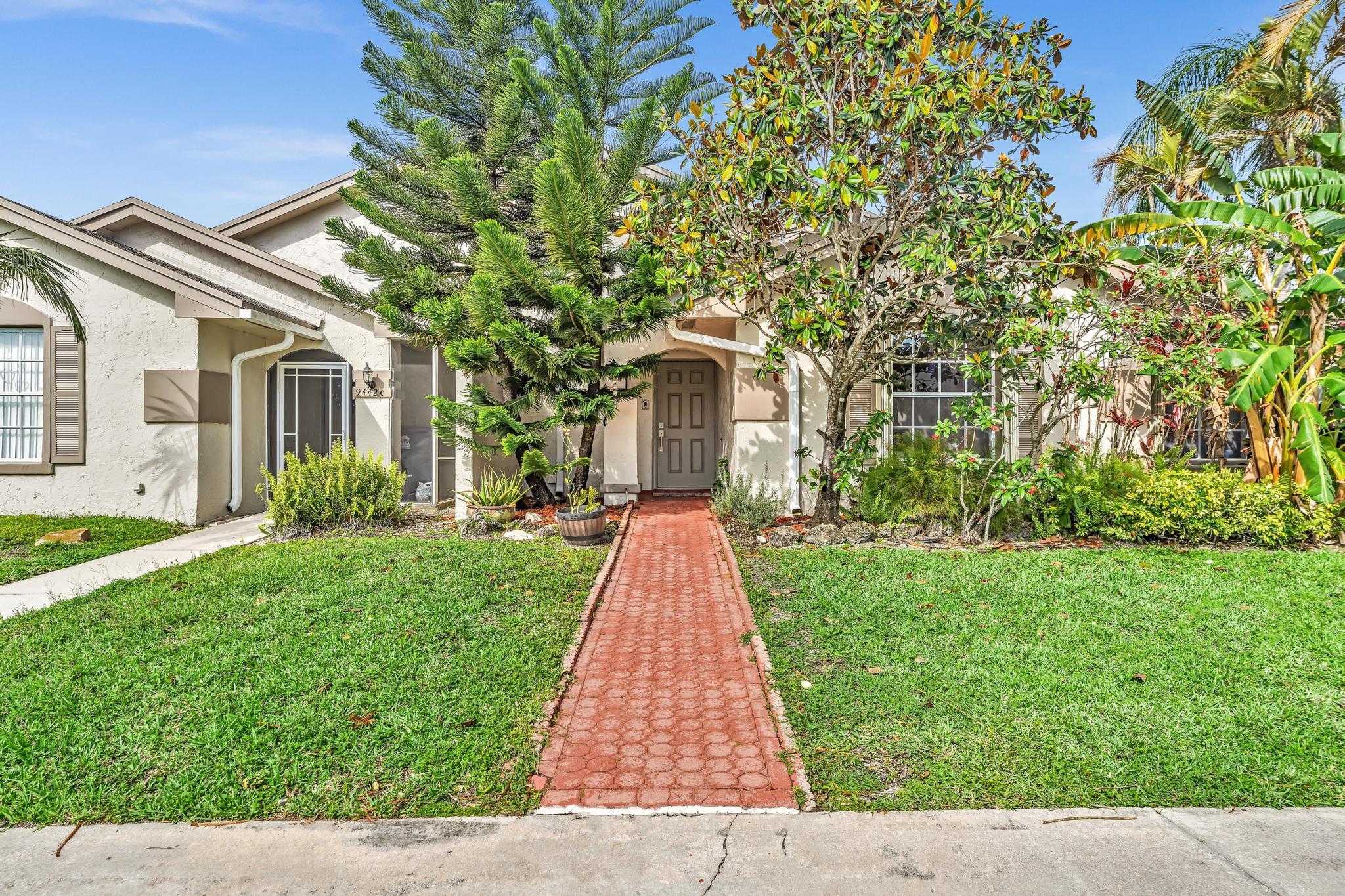 BOCA GARDENS - Residential