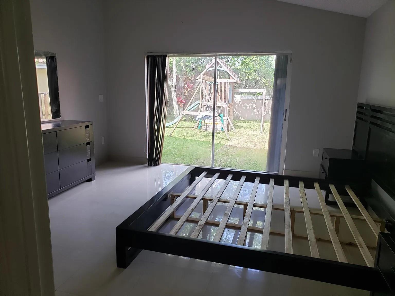 Central Park Lake 137-50 - Residential Lease