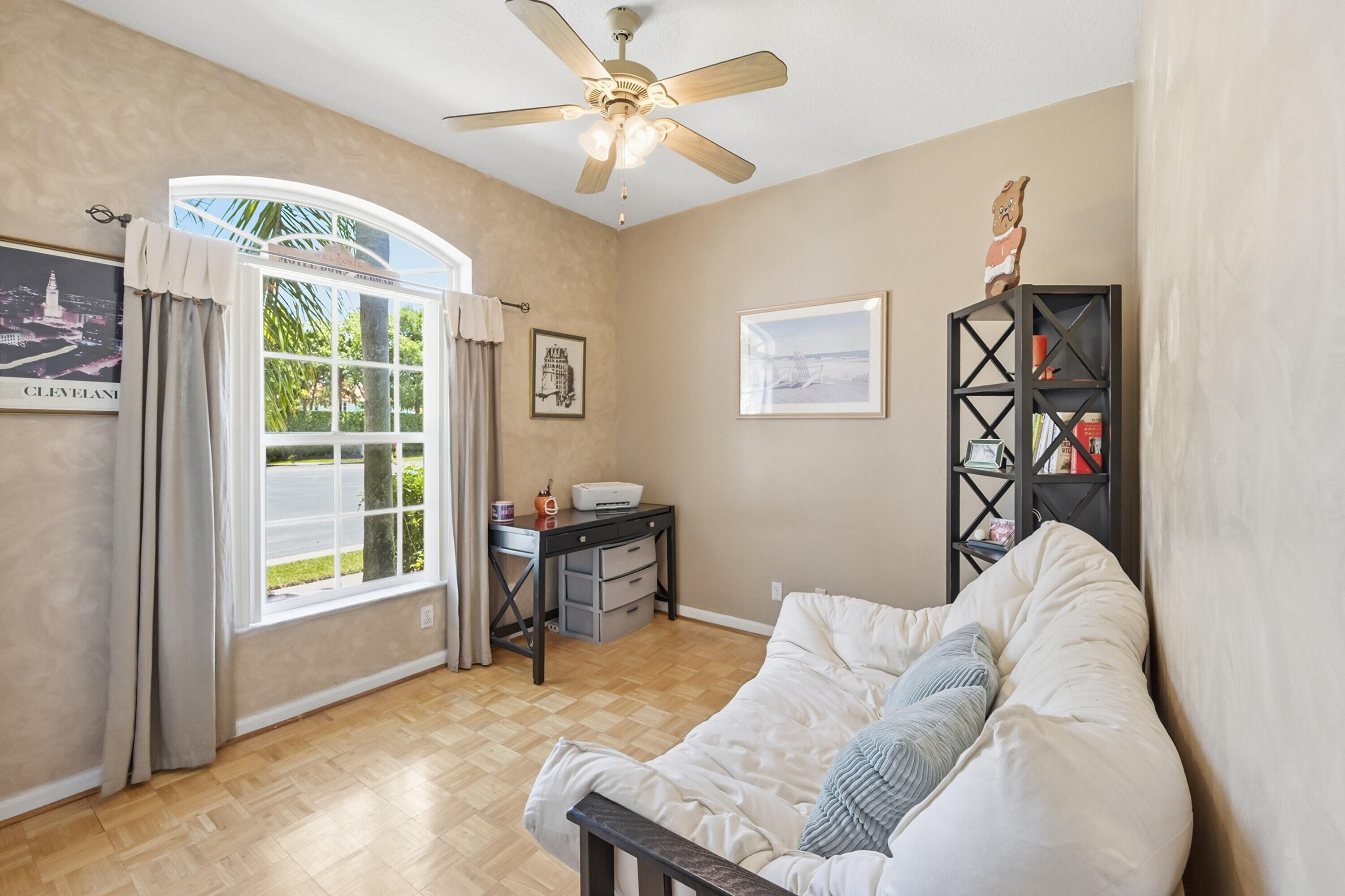 WYNDHAM LAKES EAST - Residential