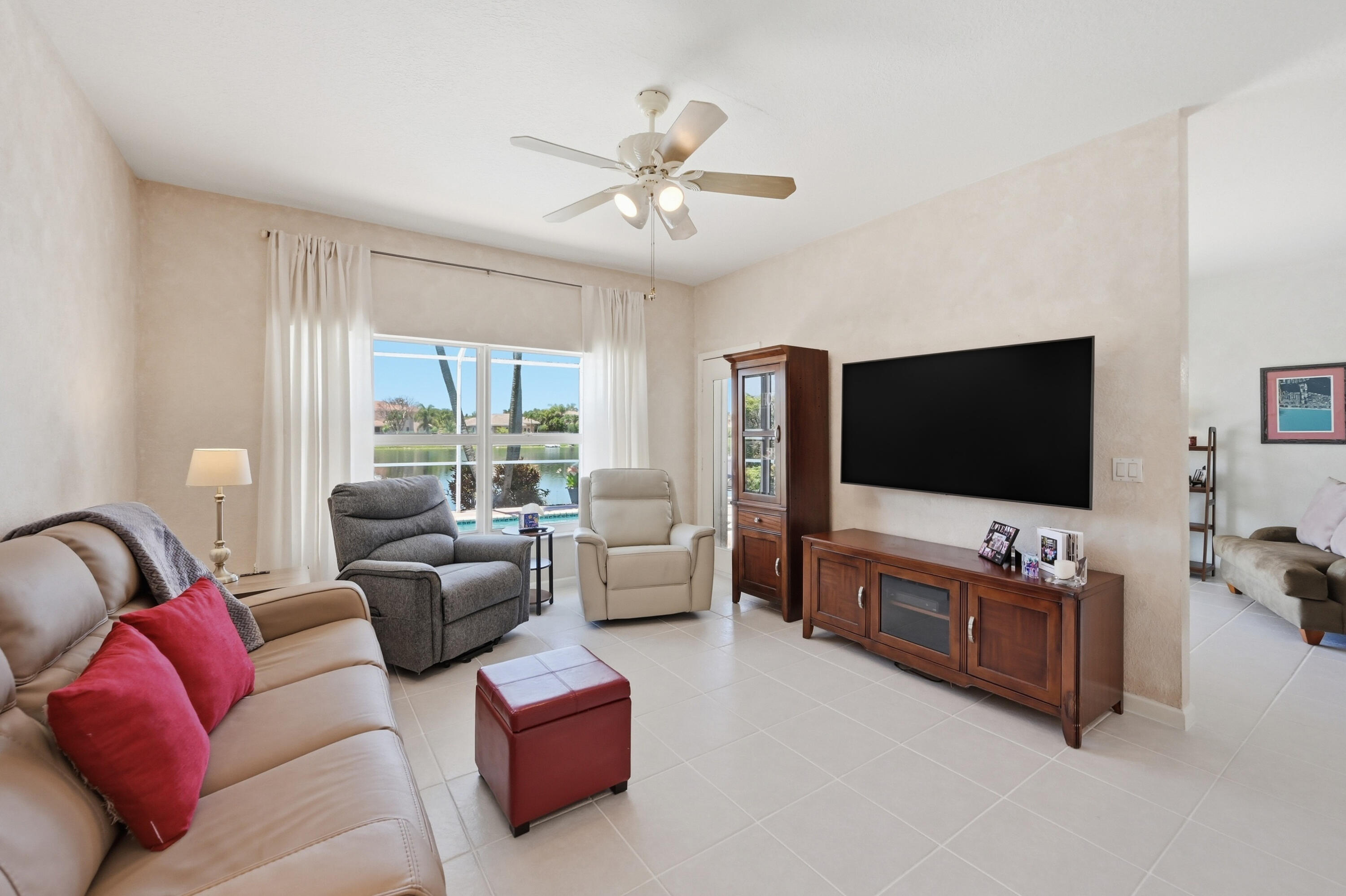 WYNDHAM LAKES EAST - Residential