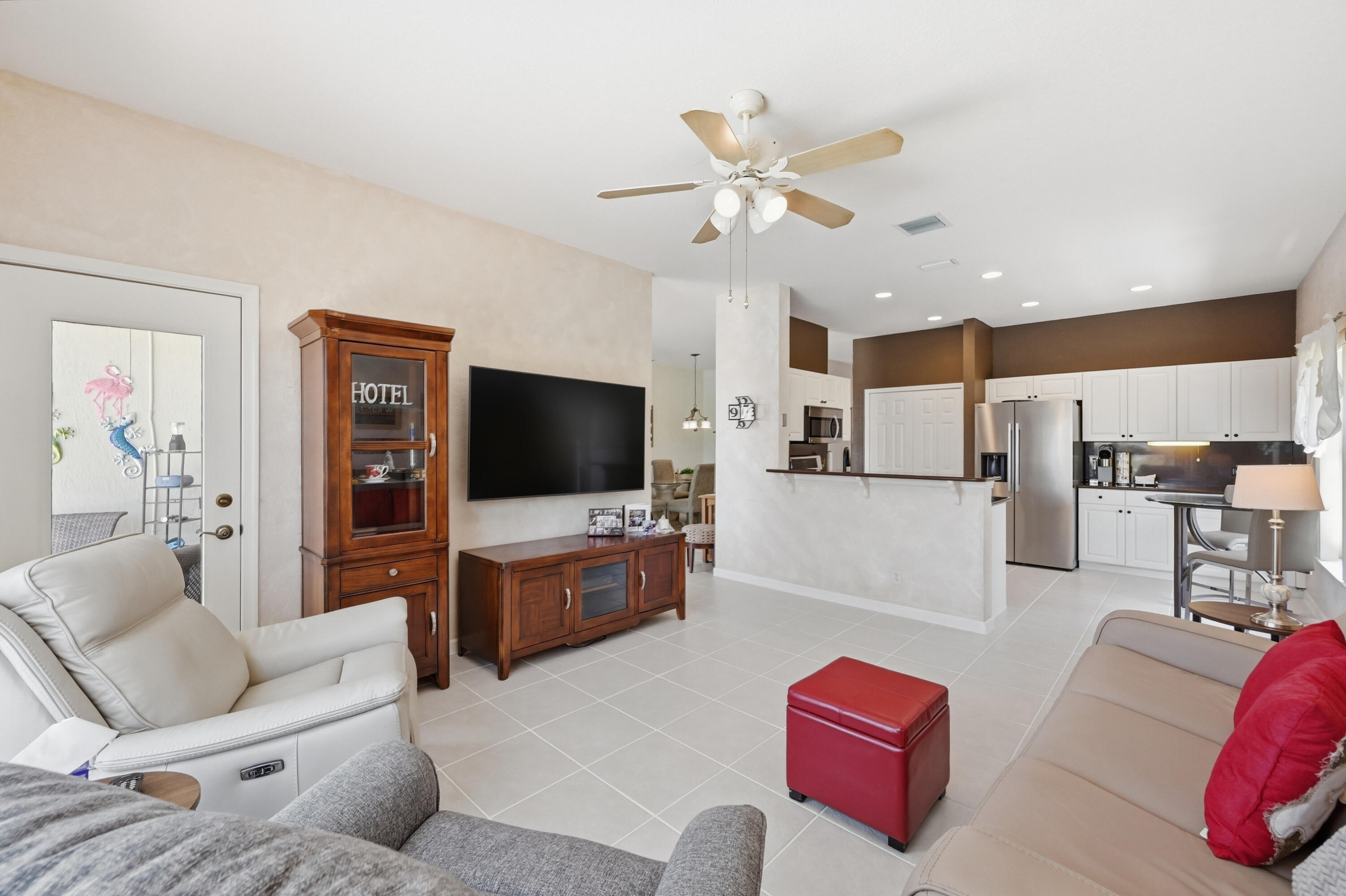 WYNDHAM LAKES EAST - Residential