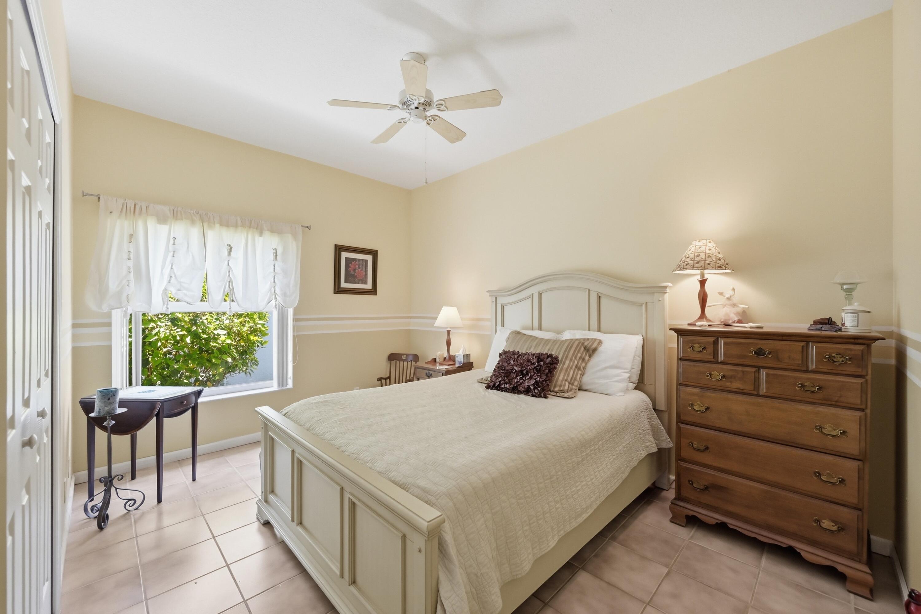 WYNDHAM LAKES EAST - Residential